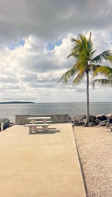 Small Image of 306 LITTLE MISS MUFFETT, Key Largo Number 22