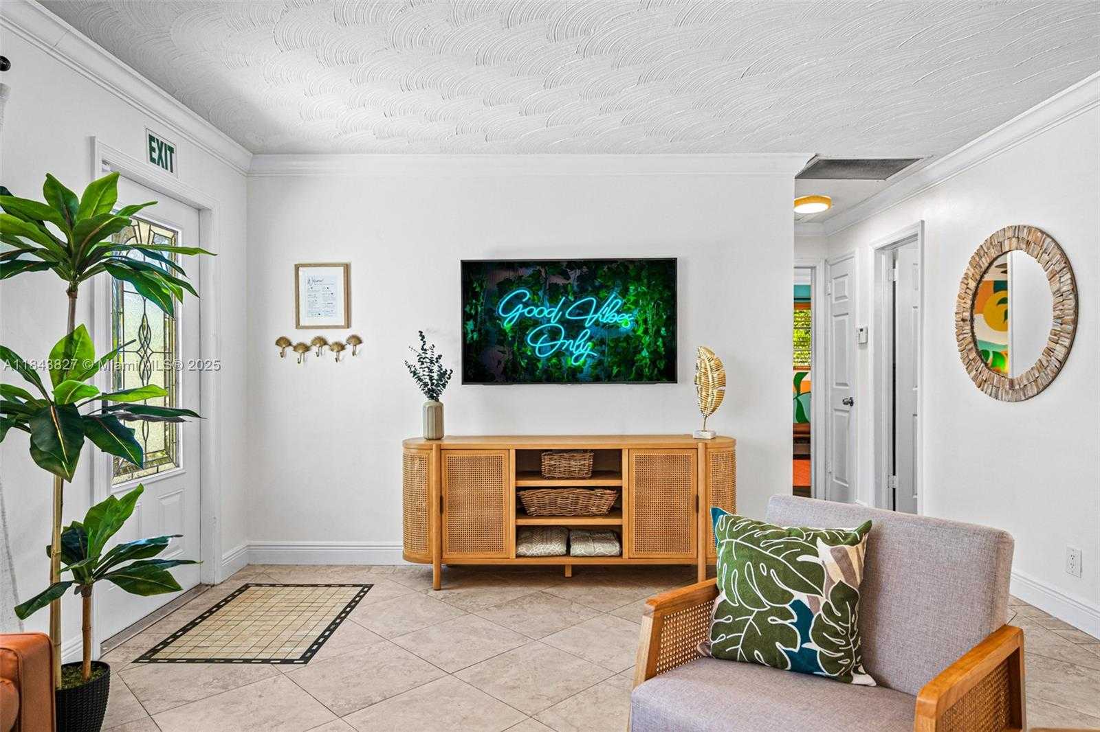 Small Image of 922 NORTH 13TH TER, Hollywood Number 10