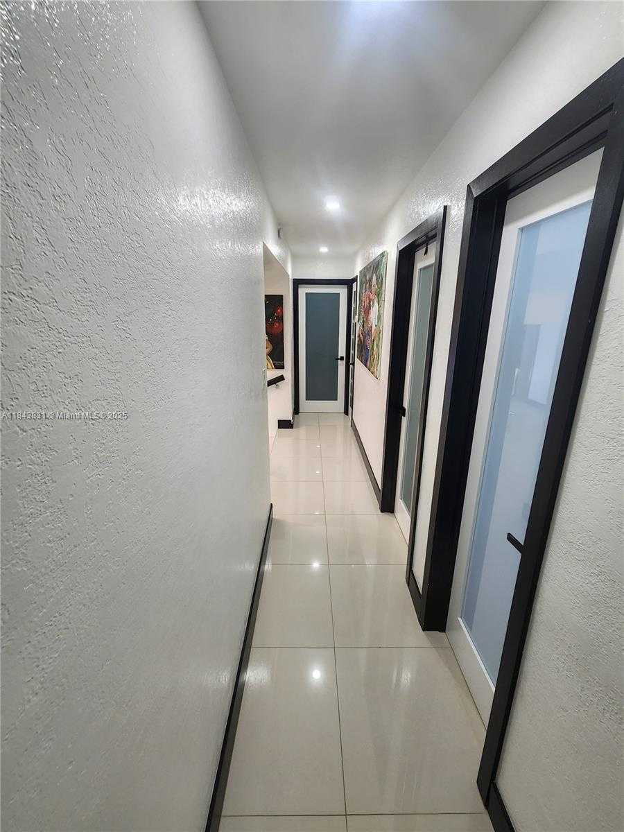 Small Image of 3617 NORTH WEST 37TH ST, Lauderdale Lakes Number 19