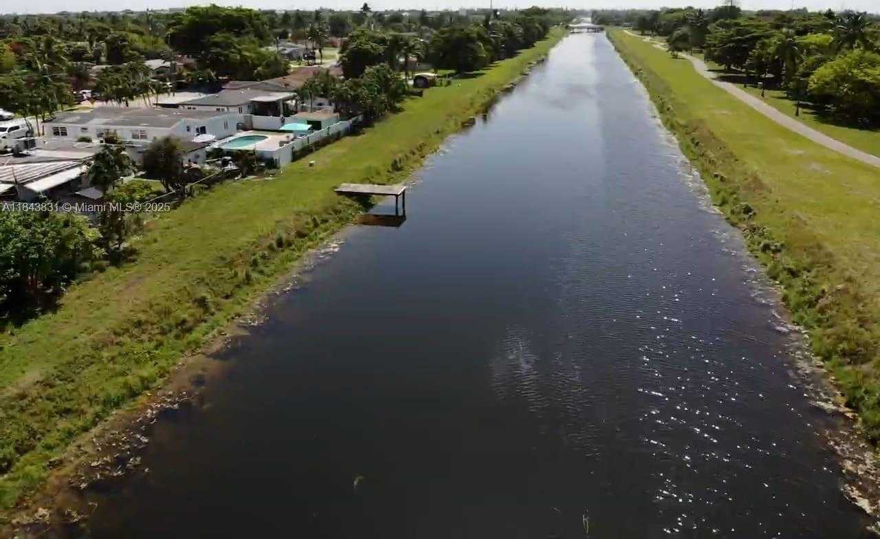 Small Image of 3617 NORTH WEST 37TH ST, Lauderdale Lakes Number 35