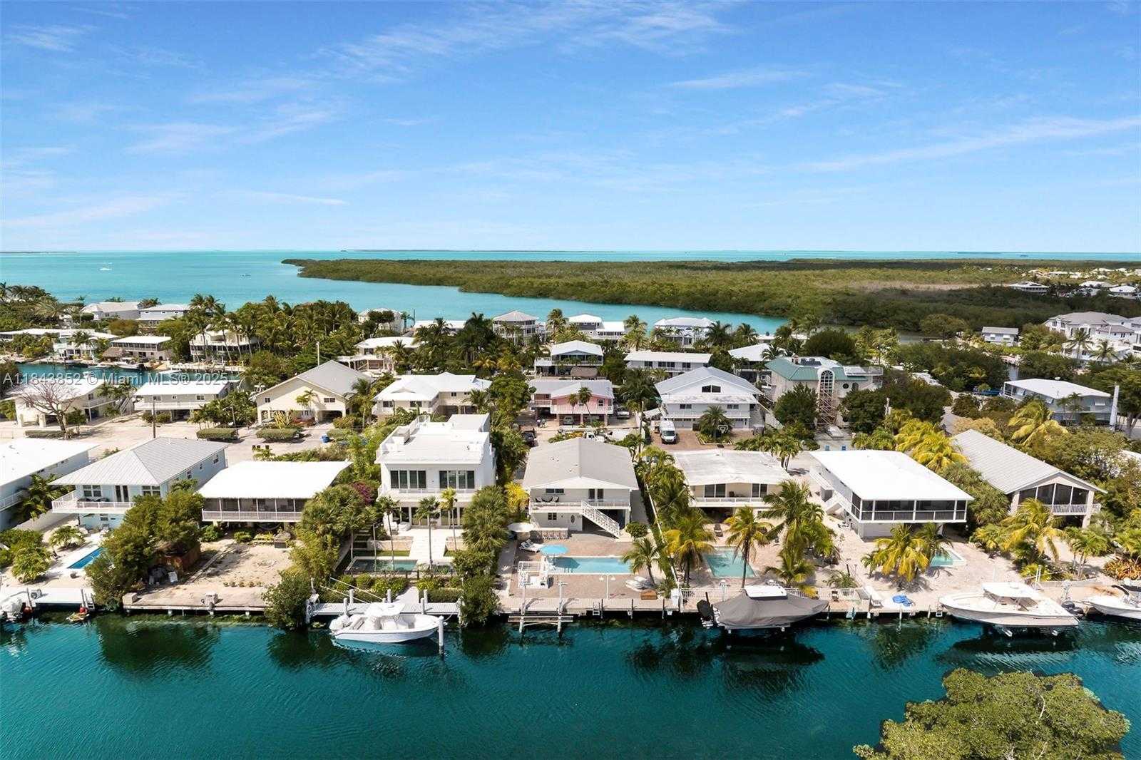 Small Image of 187 PLANTATION AVE, Tavernier Number 24