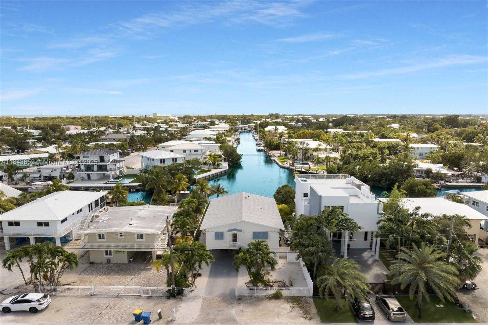 Small Image of 187 PLANTATION AVE, Tavernier Number 25