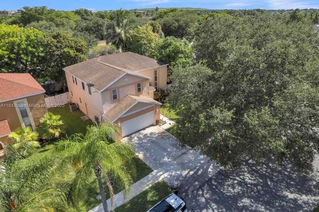 Small Image of 9500 ATLANTIC ST, Miramar Number 15