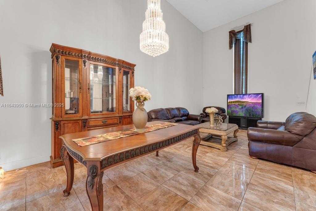 Small Image of 9500 ATLANTIC ST, Miramar Number 6