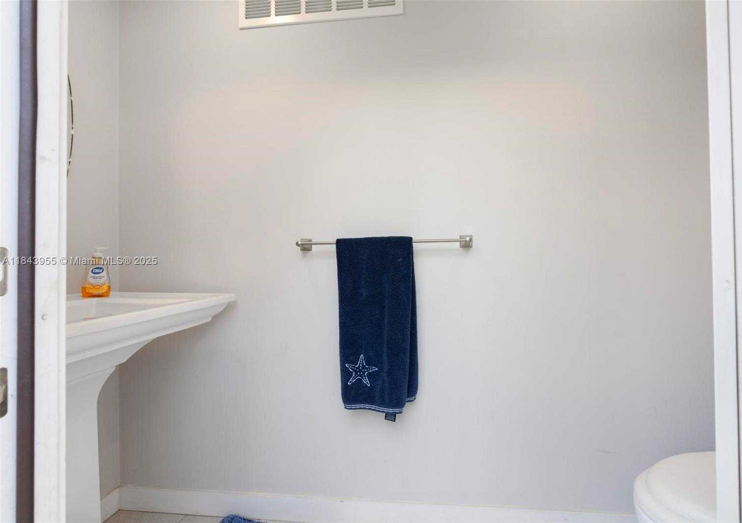 Small Image of 28401 SOUTH WEST 158TH CT, Homestead Number 34