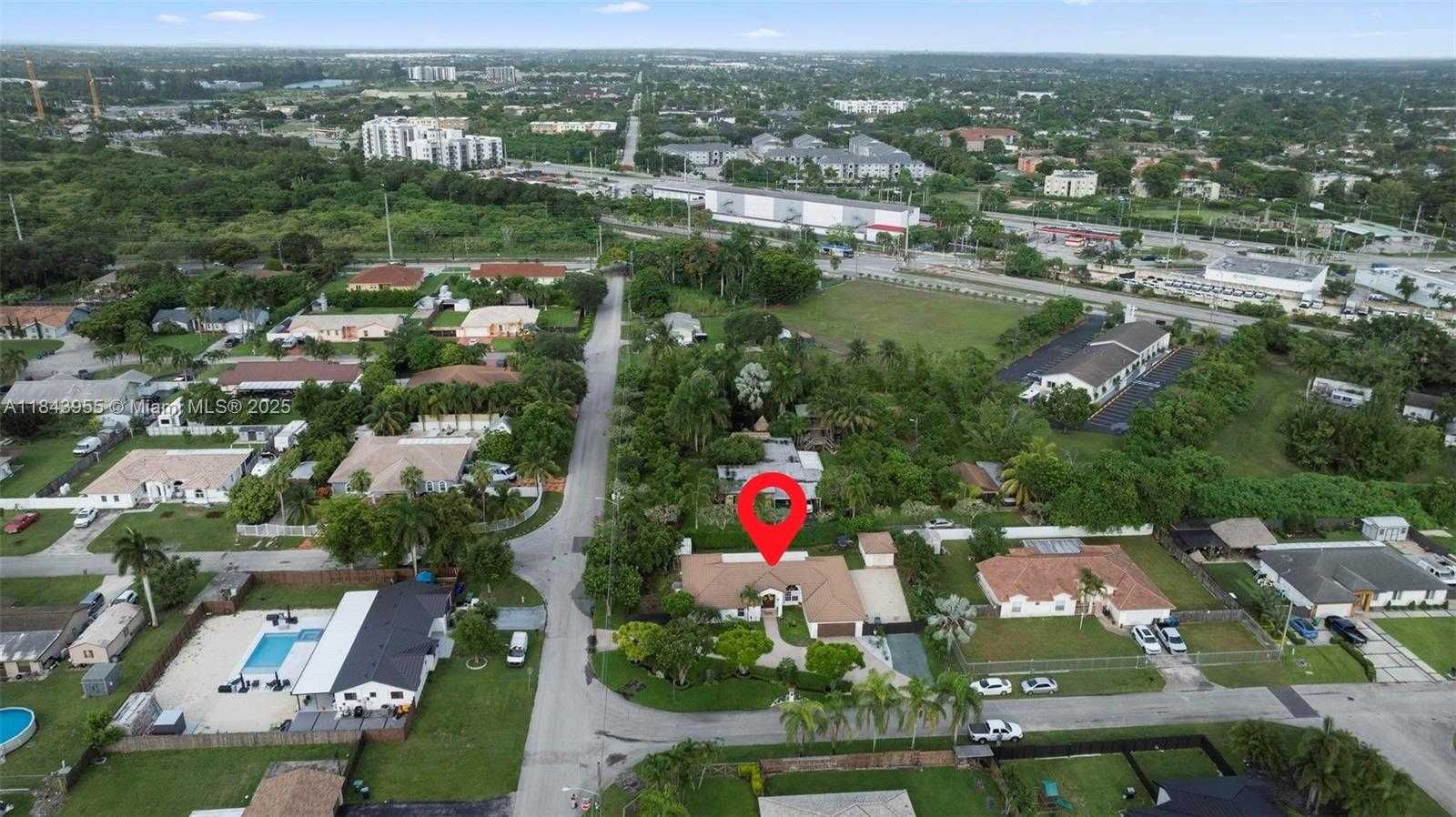 Small Image of 28401 SOUTH WEST 158TH CT, Homestead Number 46