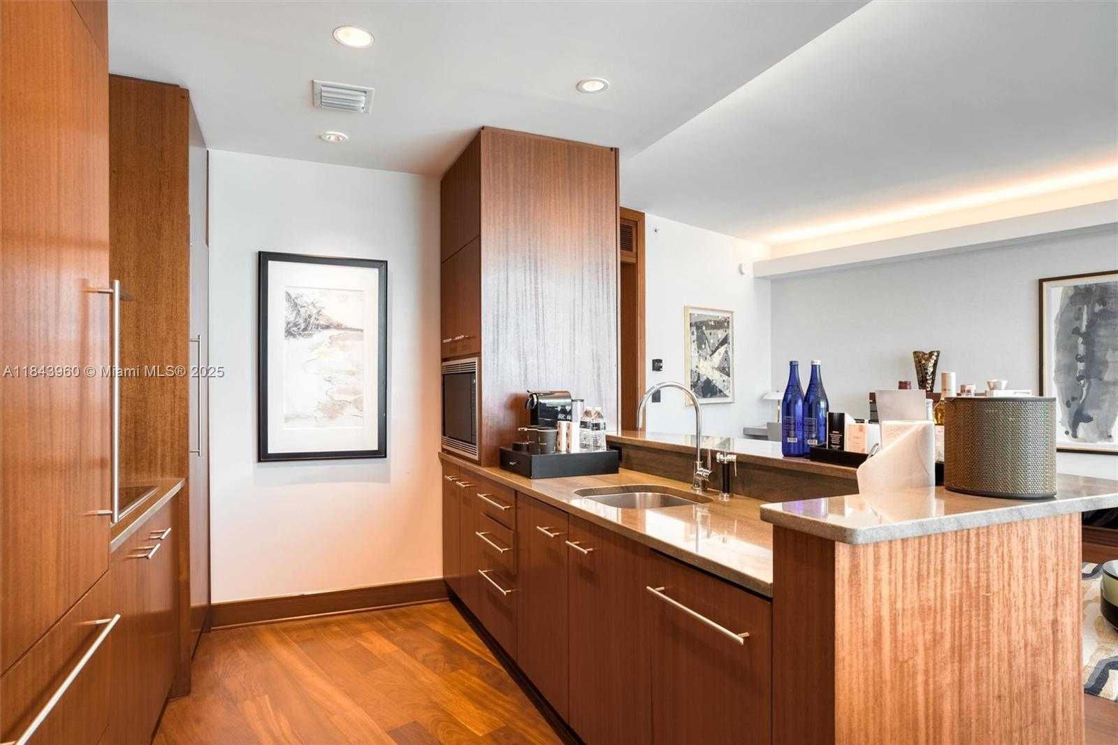 Small Image of 10295 COLLINS AVE #1014, Bal Harbour Number 19