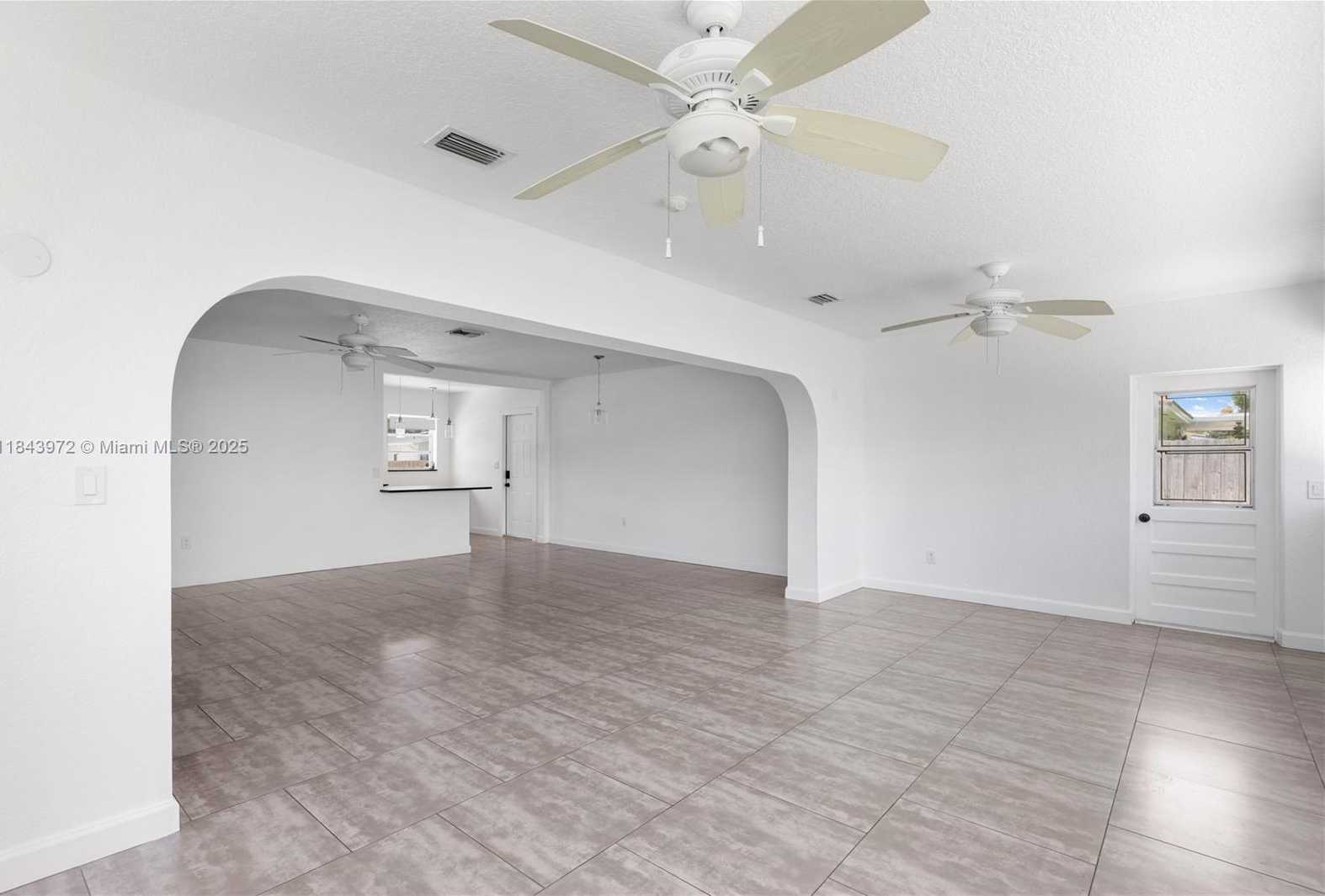 Small Image of 9215 SOUTH WEST 178TH TER, Palmetto Bay Number 13