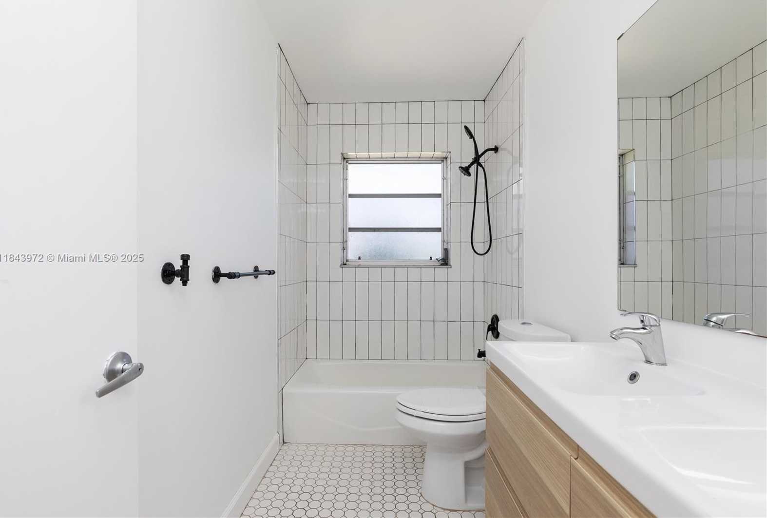 Small Image of 9215 SOUTH WEST 178TH TER, Palmetto Bay Number 17