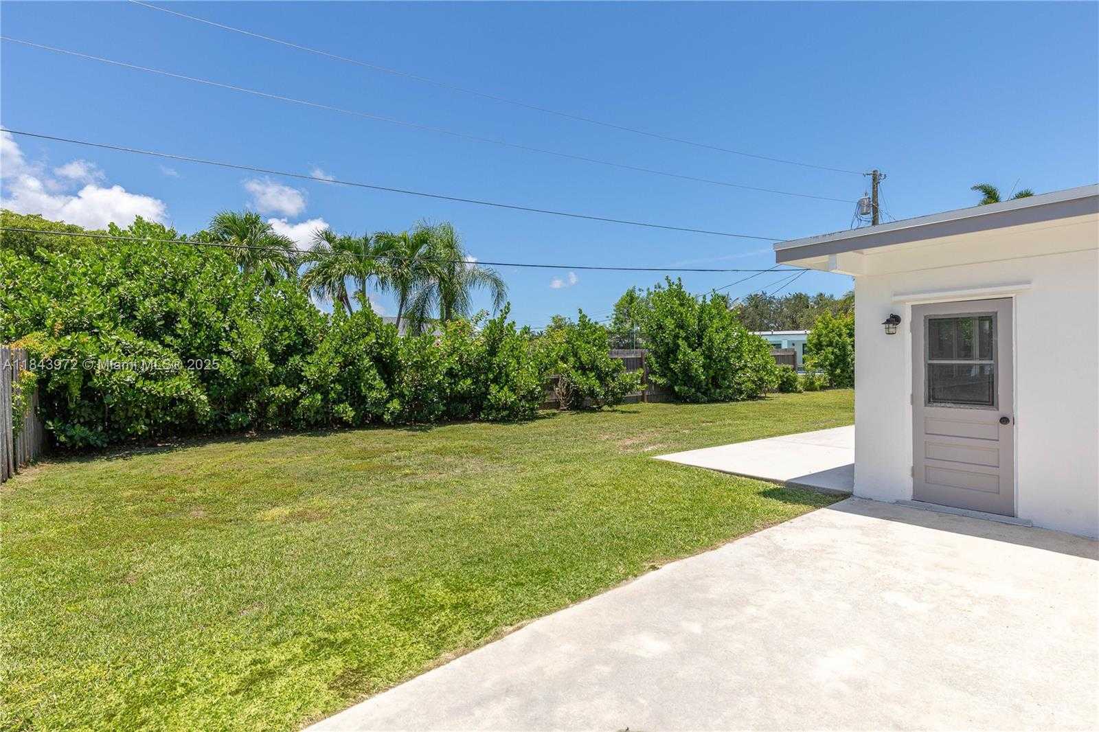 Small Image of 9215 SOUTH WEST 178TH TER, Palmetto Bay Number 30