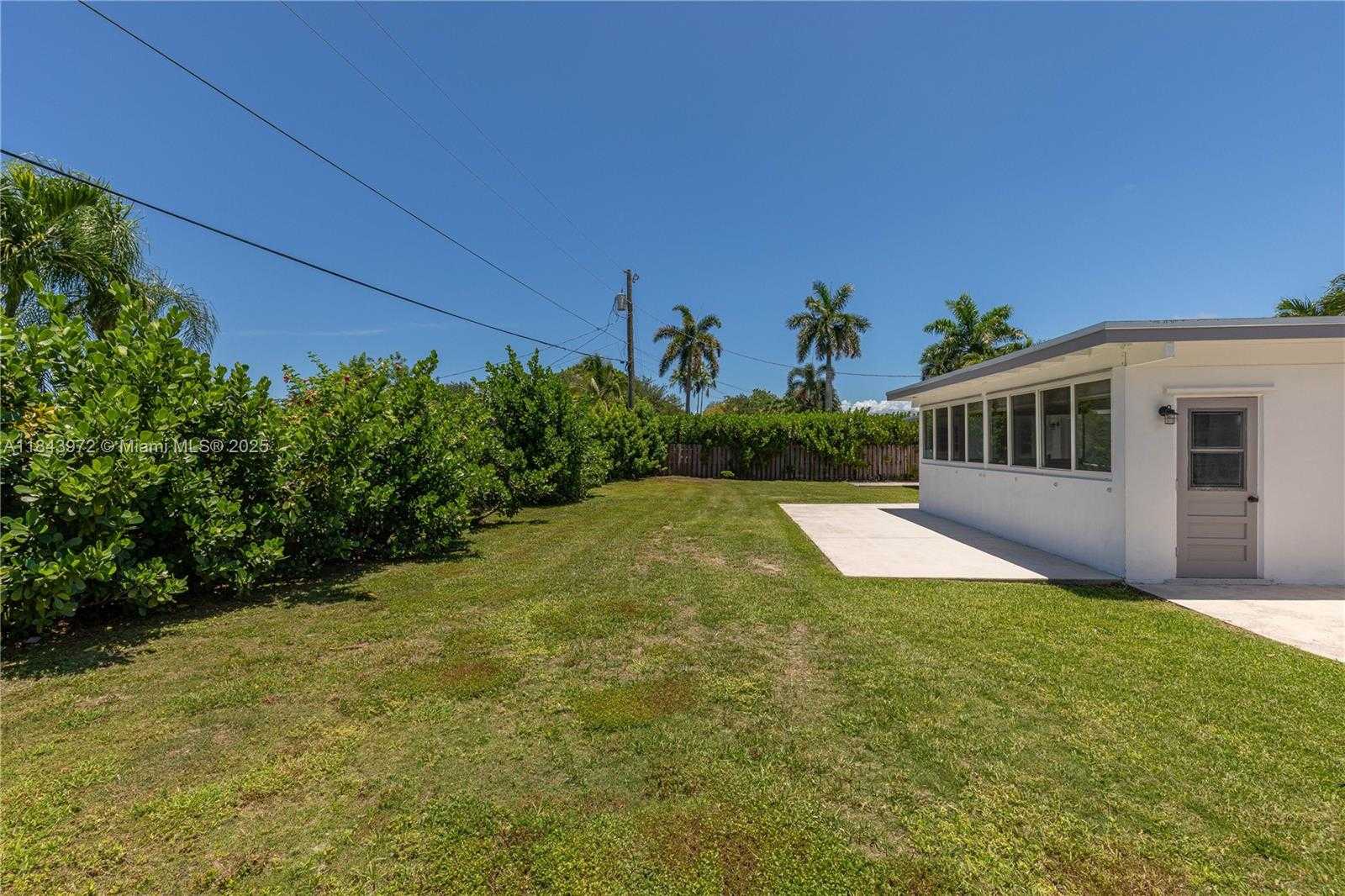 Small Image of 9215 SOUTH WEST 178TH TER, Palmetto Bay Number 31