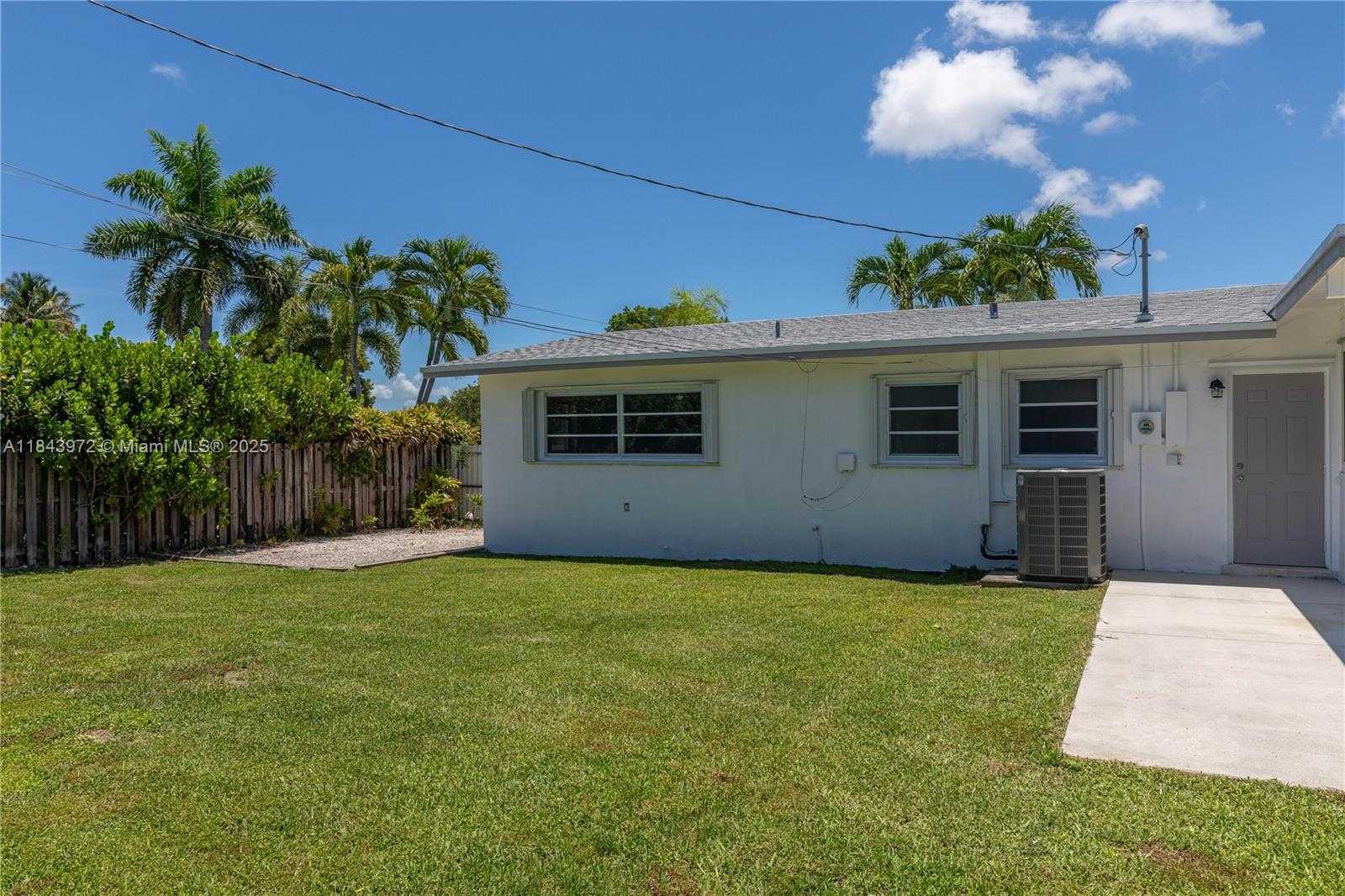 Small Image of 9215 SOUTH WEST 178TH TER, Palmetto Bay Number 33