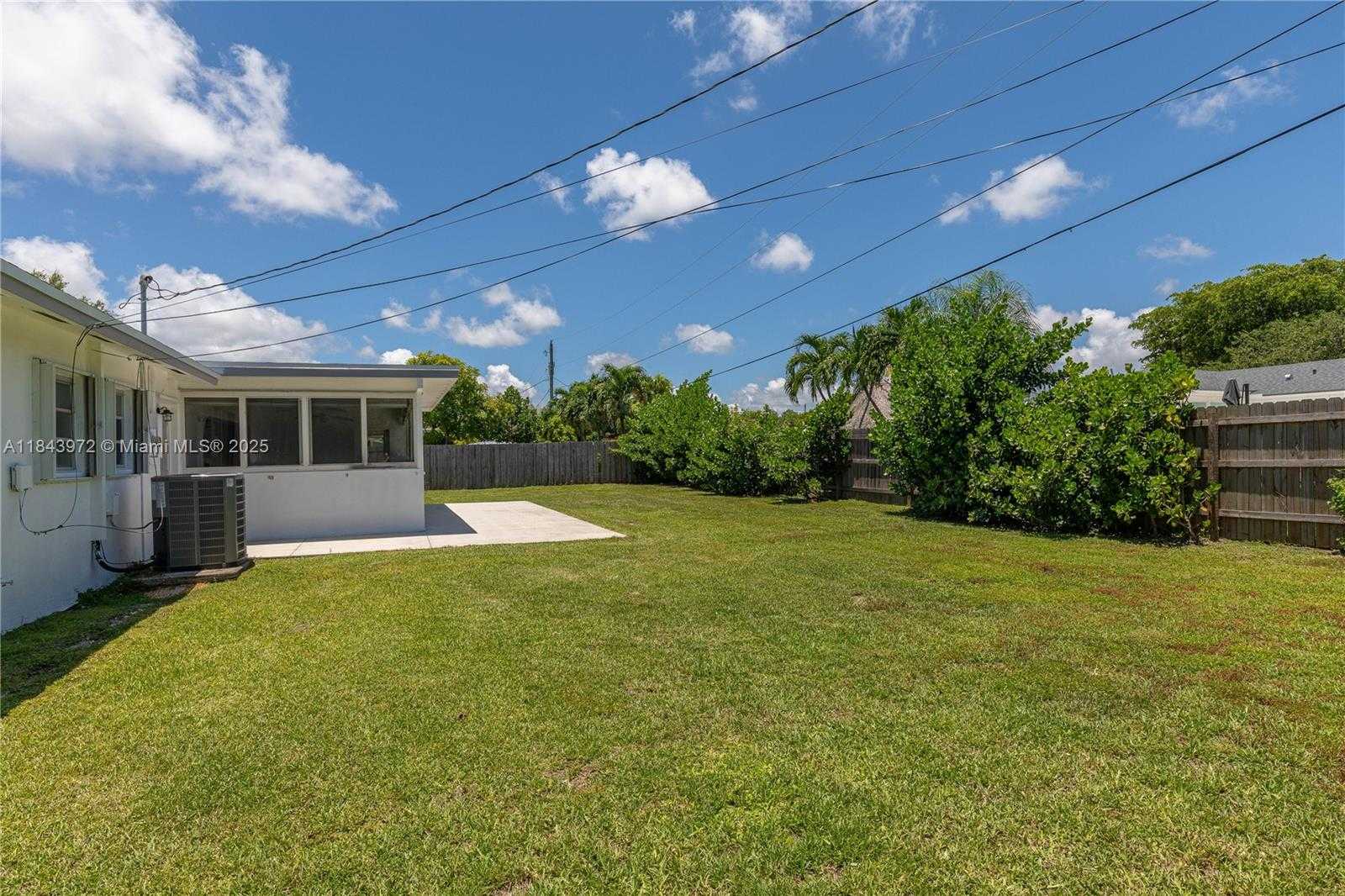Small Image of 9215 SOUTH WEST 178TH TER, Palmetto Bay Number 36
