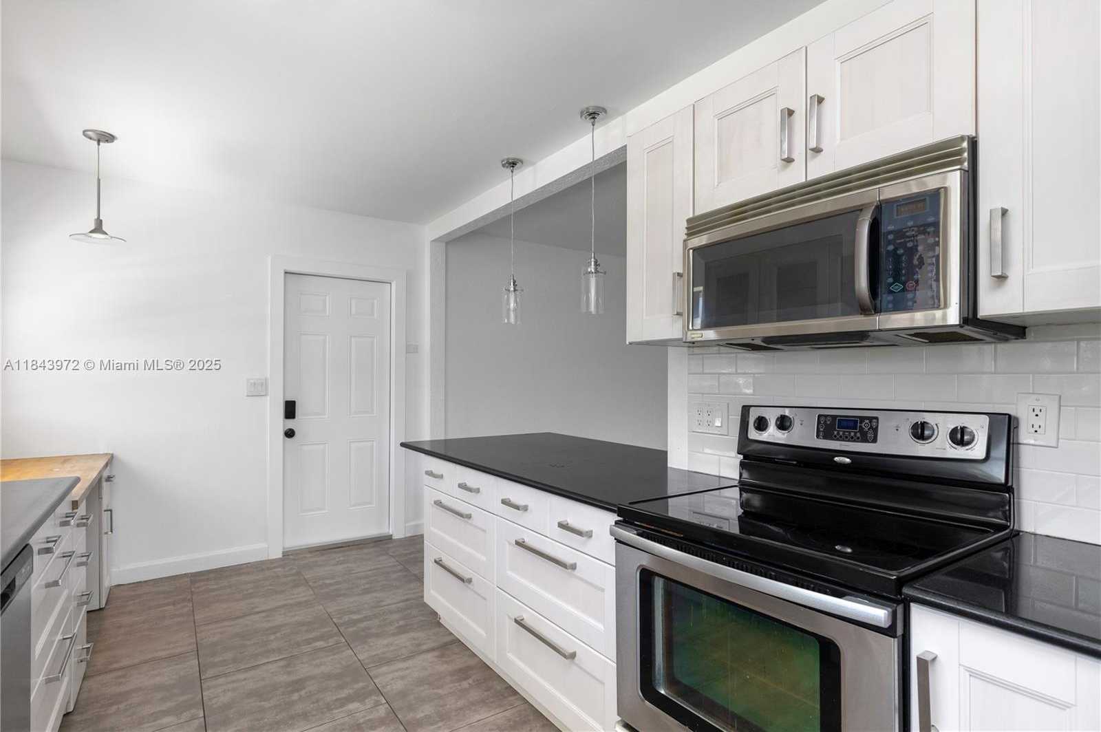 Small Image of 9215 SOUTH WEST 178TH TER, Palmetto Bay Number 6