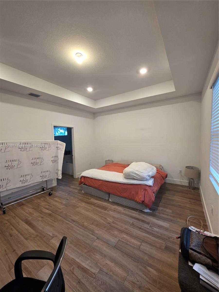 Small Image of 29340 SOUTH WEST 178TH CT, Homestead Number 14