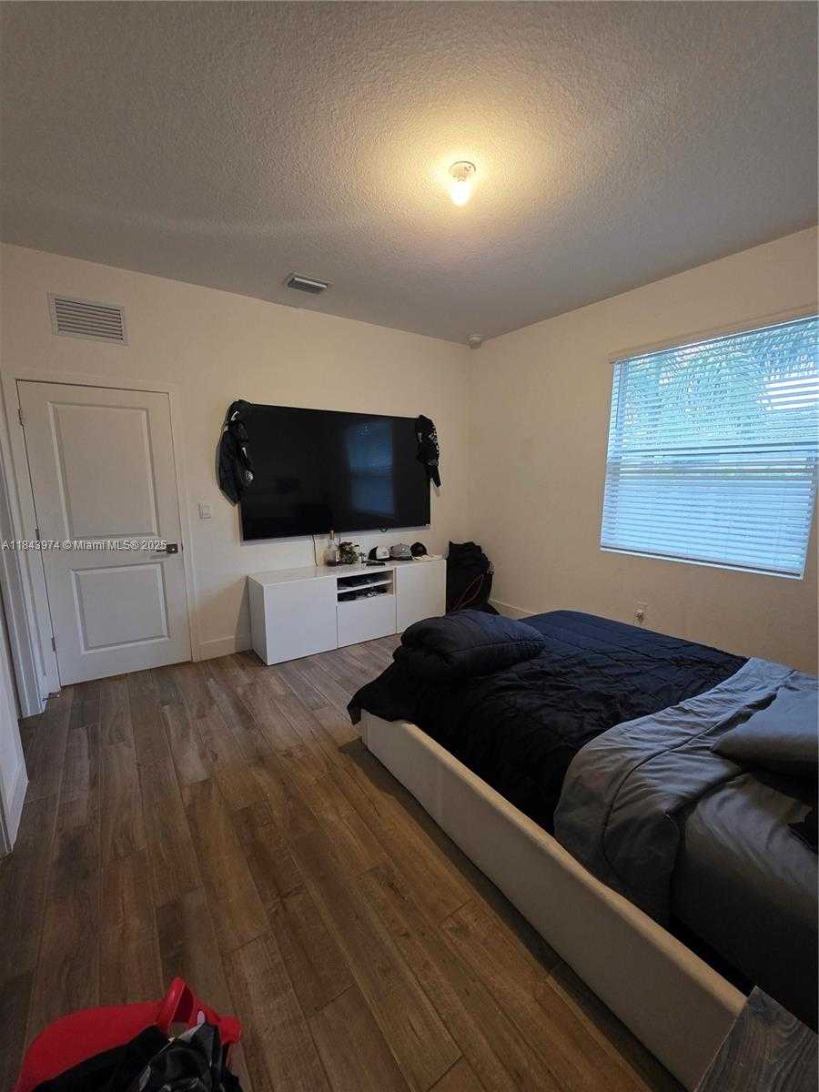 Small Image of 29340 SOUTH WEST 178TH CT, Homestead Number 27