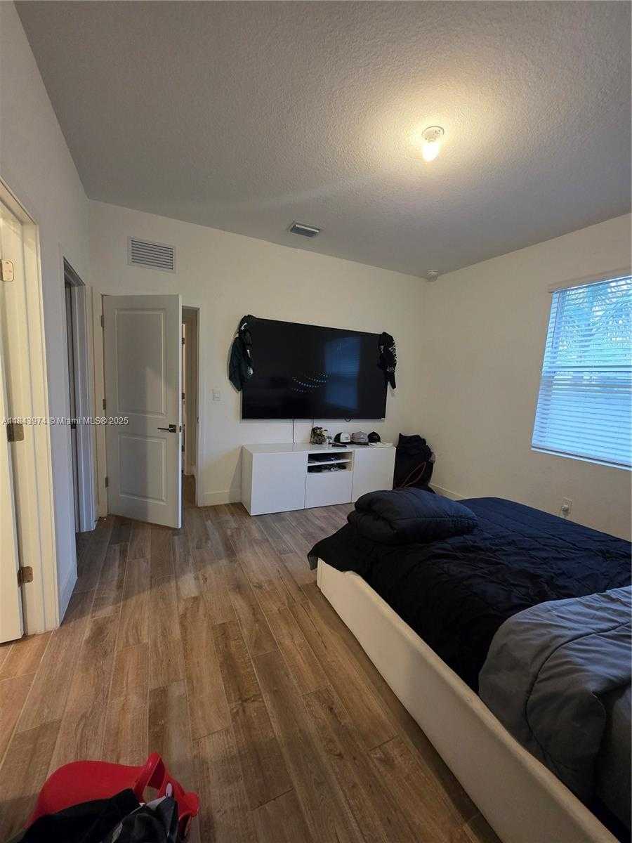 Small Image of 29340 SOUTH WEST 178TH CT, Homestead Number 29