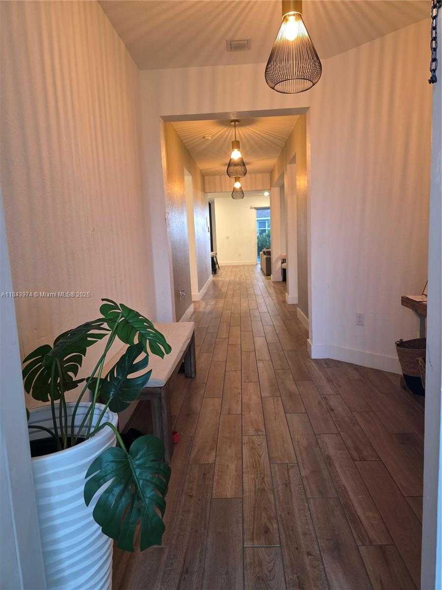 Small Image of 29340 SOUTH WEST 178TH CT, Homestead Number 3