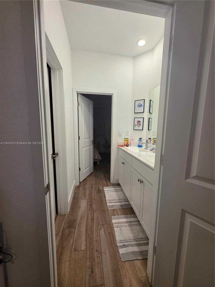 Small Image of 29340 SOUTH WEST 178TH CT, Homestead Number 5