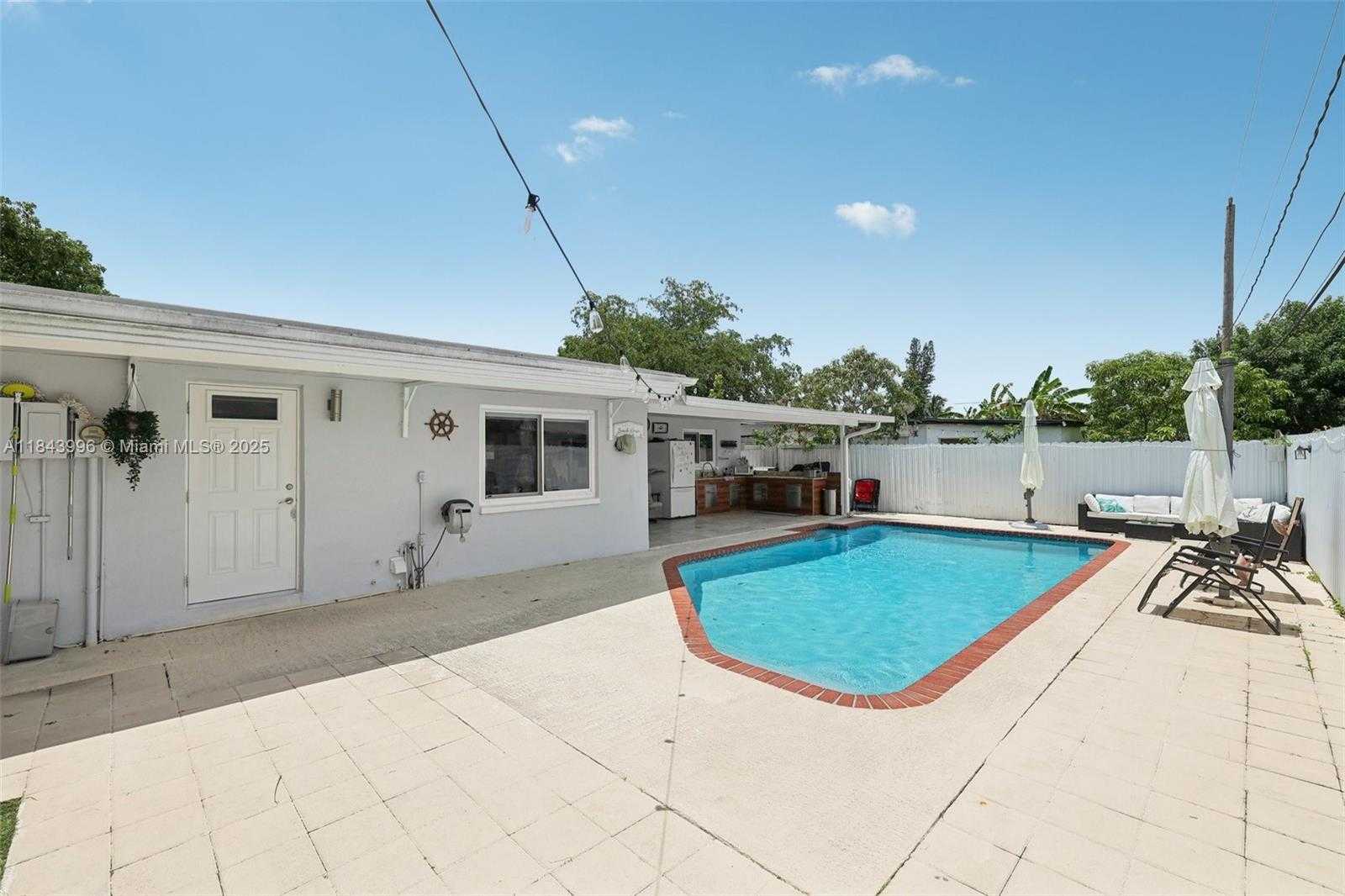 Small Image of 7711 NORTH WEST 38TH ST, Davie Number 19
