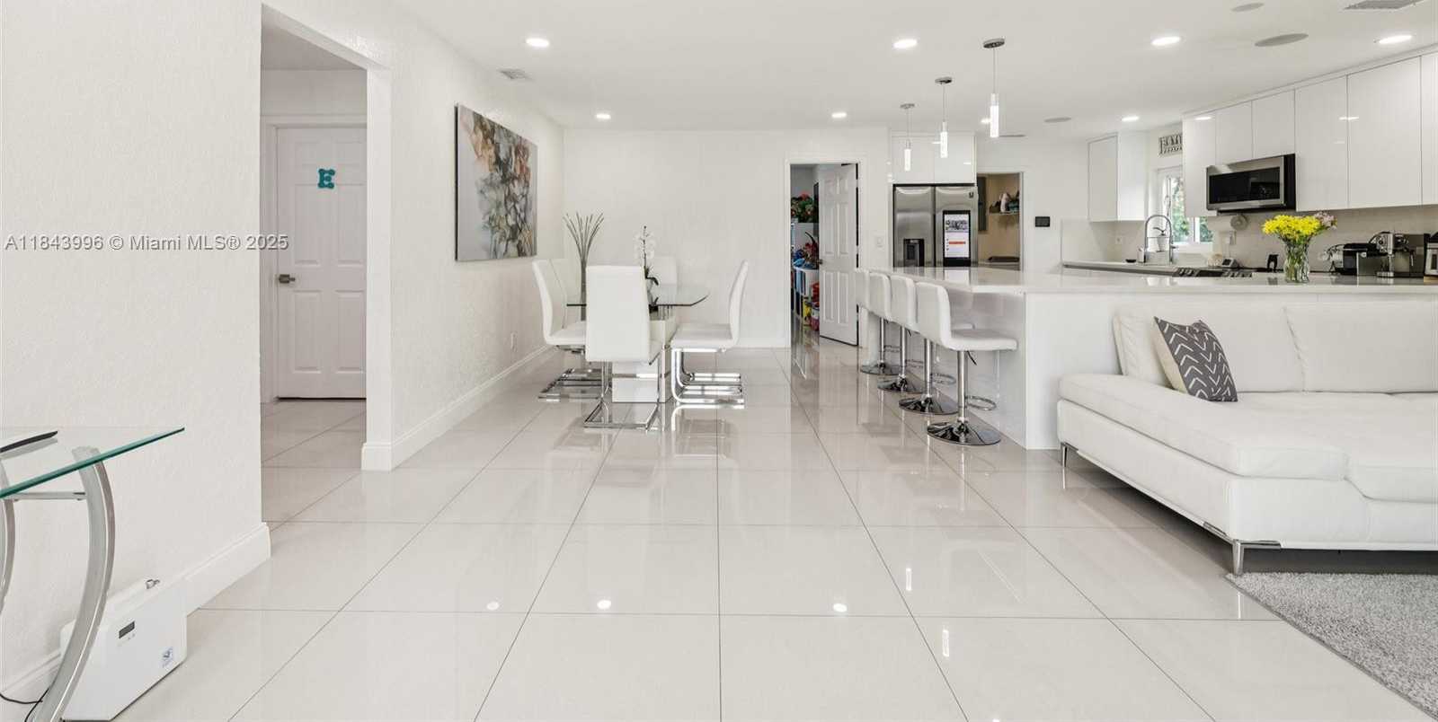 Small Image of 7711 NORTH WEST 38TH ST, Davie Number 9