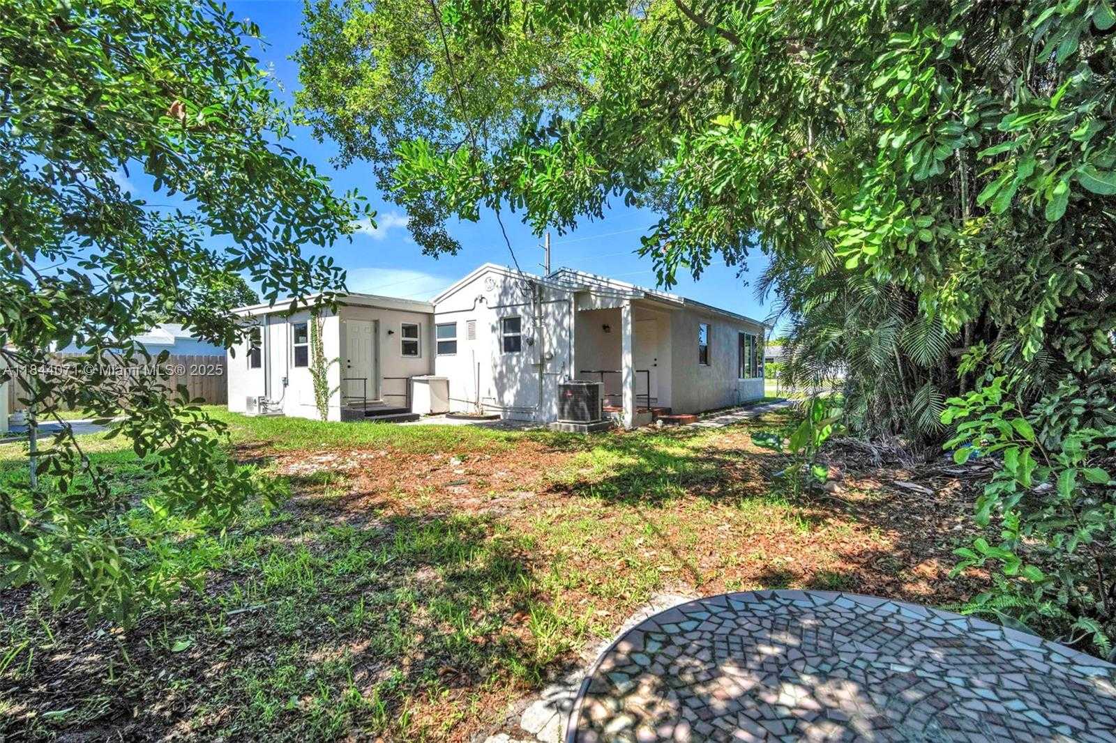 Small Image of 208 NORTH 56TH AVE, Hollywood Number 28