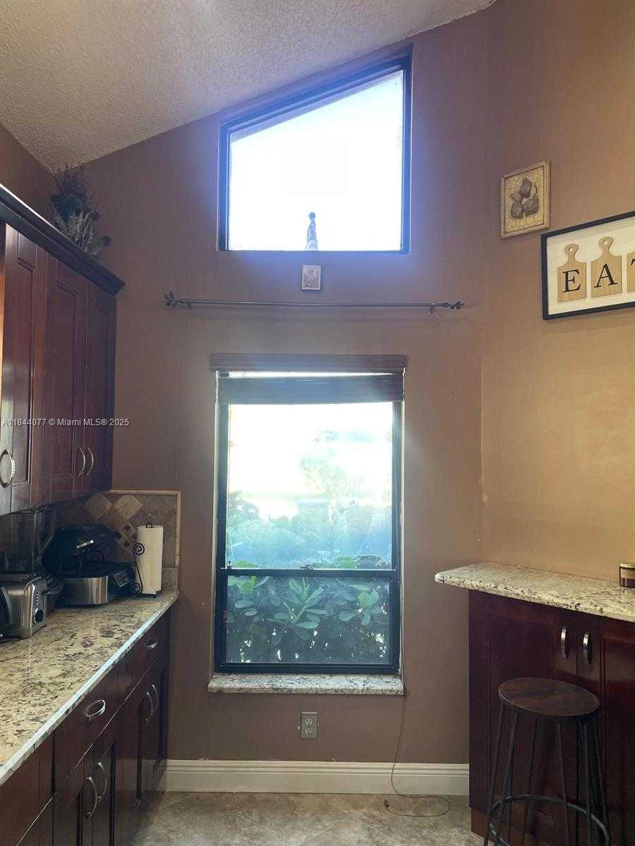Small Image of 23403 BOCA TRACE DR, Boca Raton Number 12