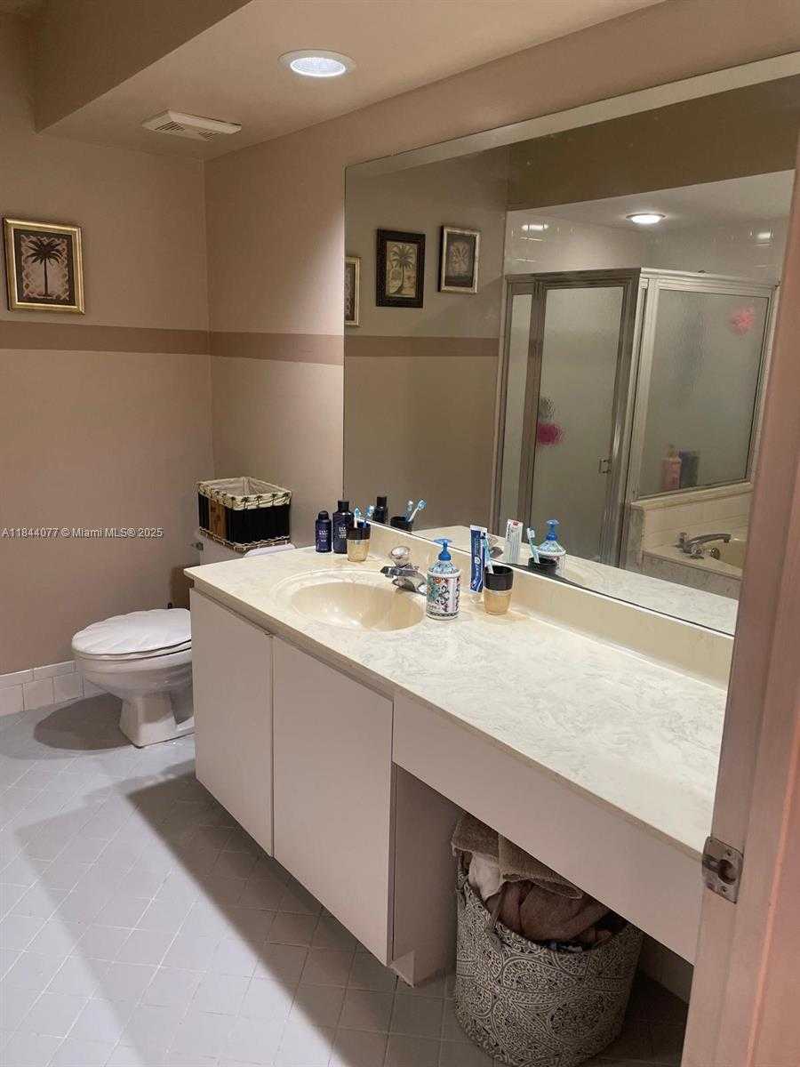 Small Image of 23403 BOCA TRACE DR, Boca Raton Number 16