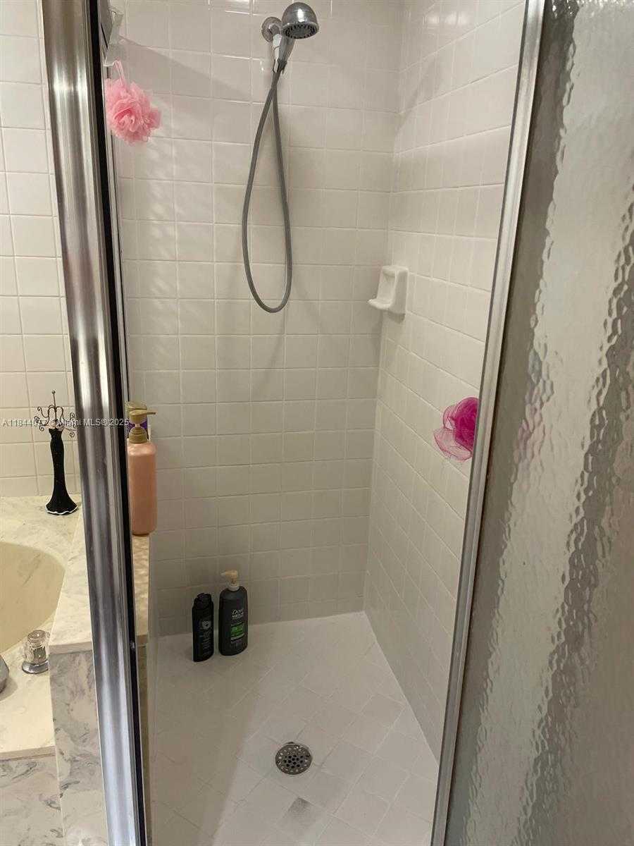 Small Image of 23403 BOCA TRACE DR, Boca Raton Number 18