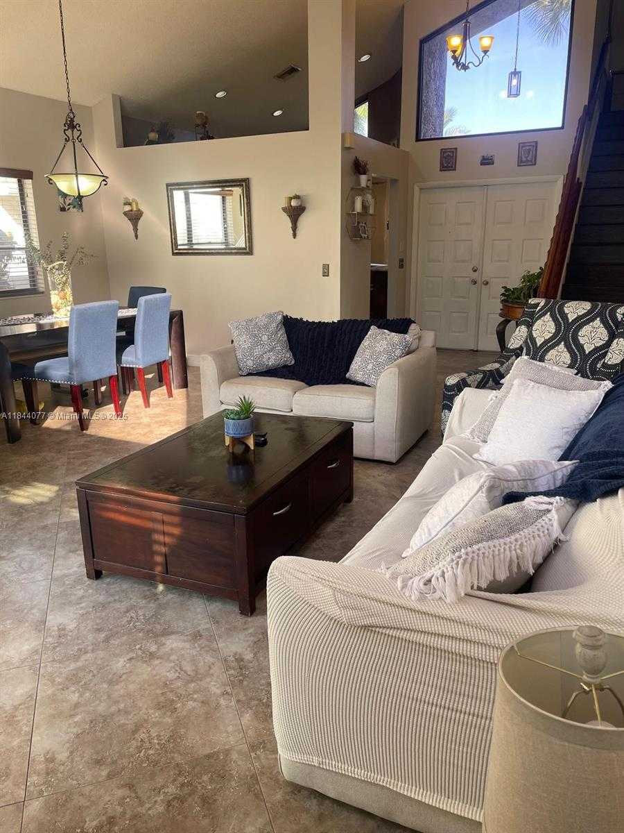Small Image of 23403 BOCA TRACE DR, Boca Raton Number 4