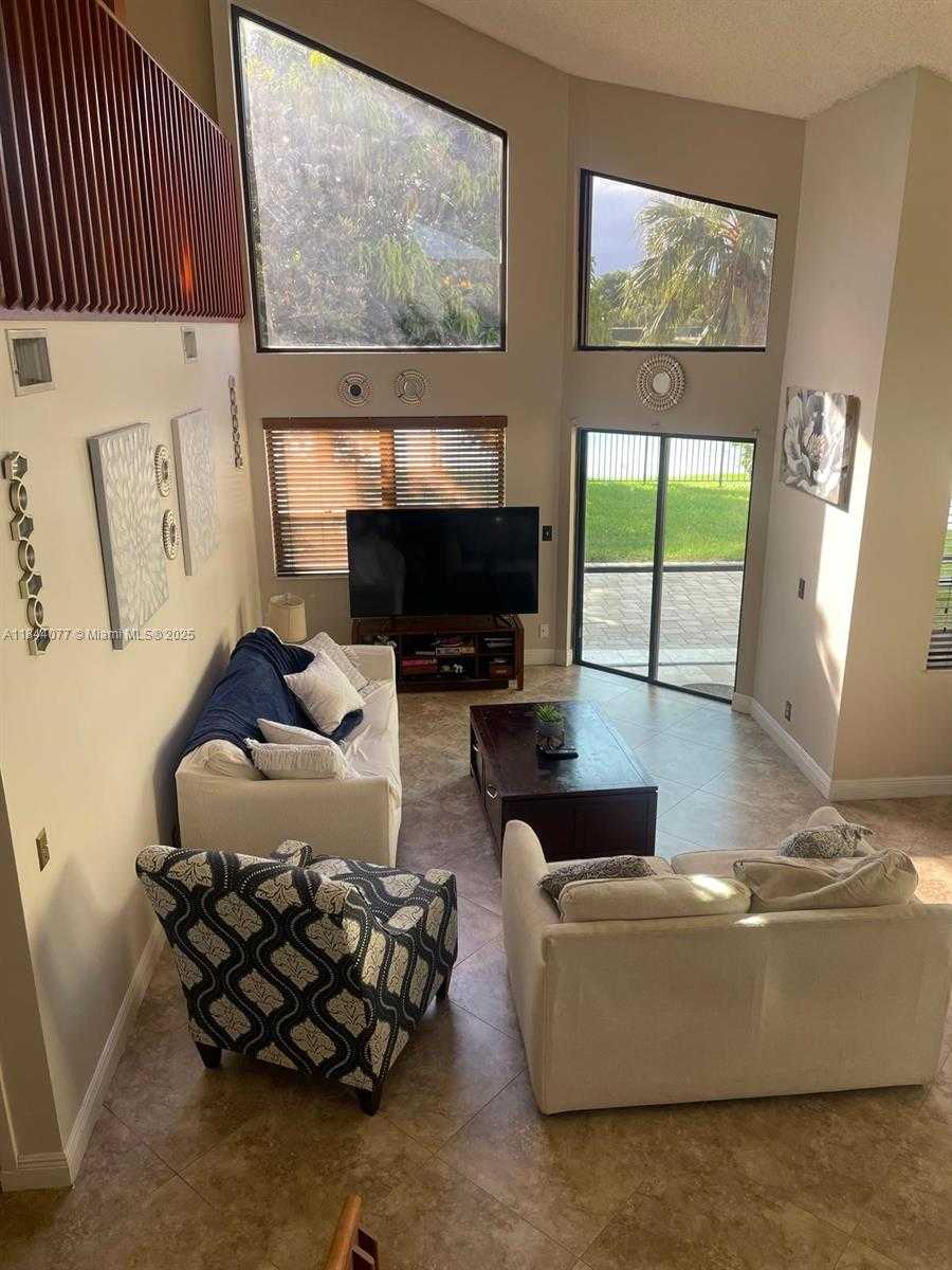 Small Image of 23403 BOCA TRACE DR, Boca Raton Number 7