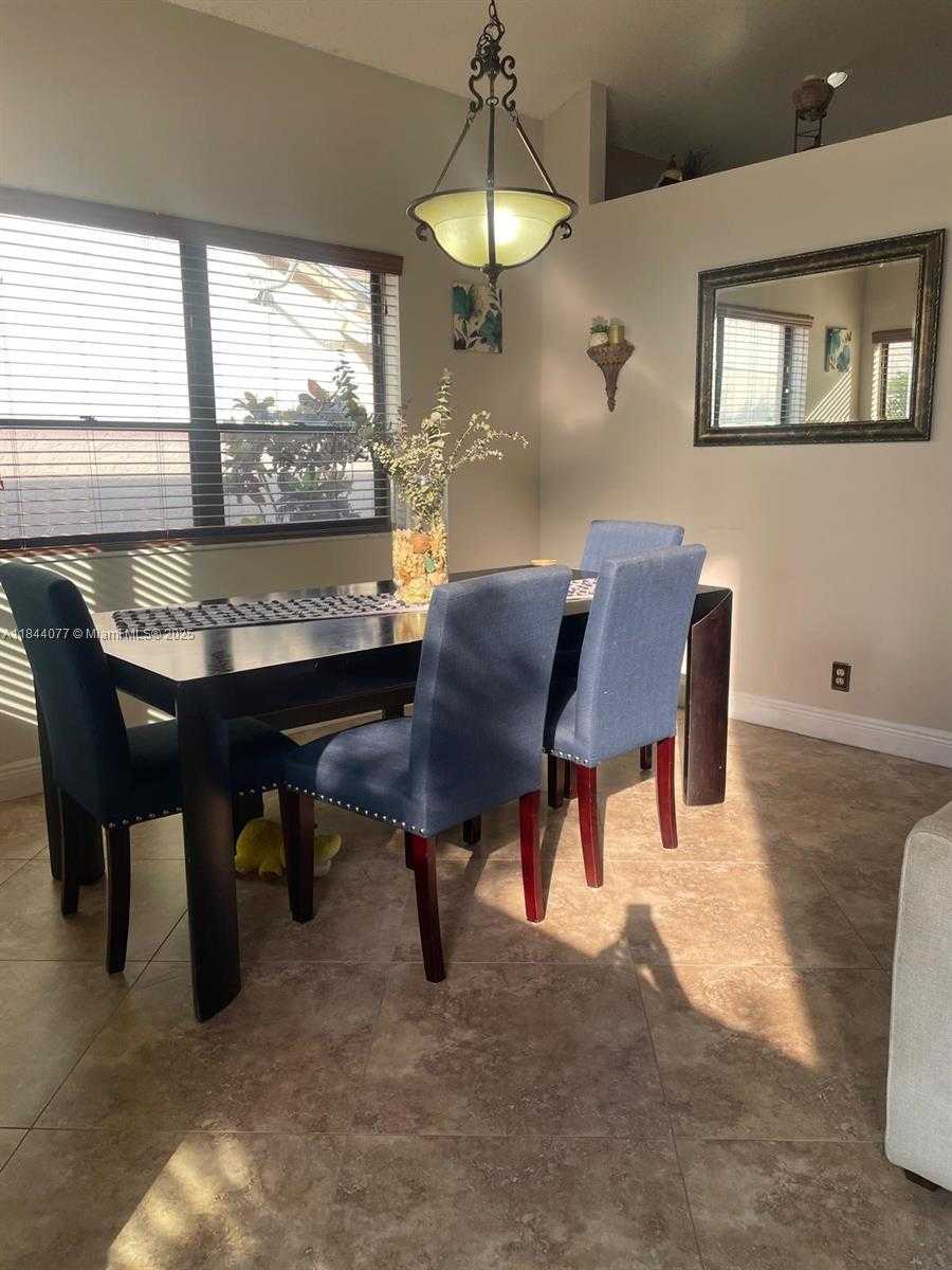 Small Image of 23403 BOCA TRACE DR, Boca Raton Number 8