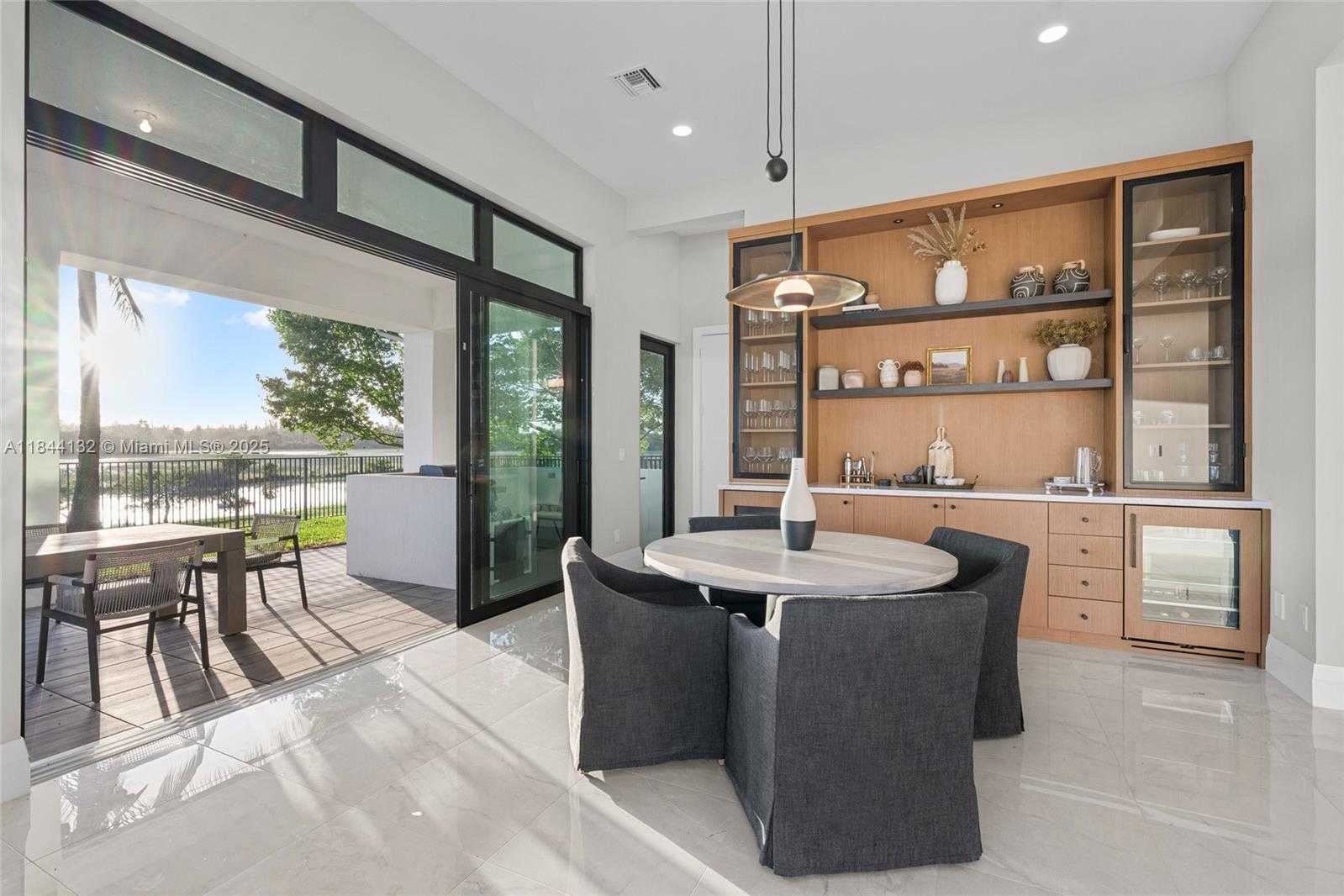 Small Image of 3275 ISLEWOOD AVE, Weston Number 13