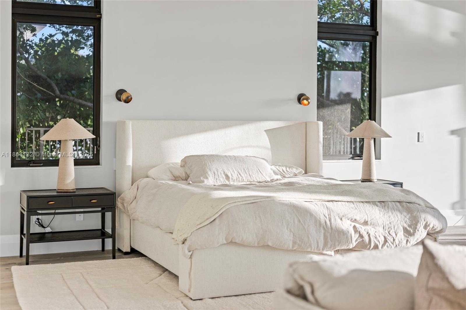 Small Image of 3275 ISLEWOOD AVE, Weston Number 18