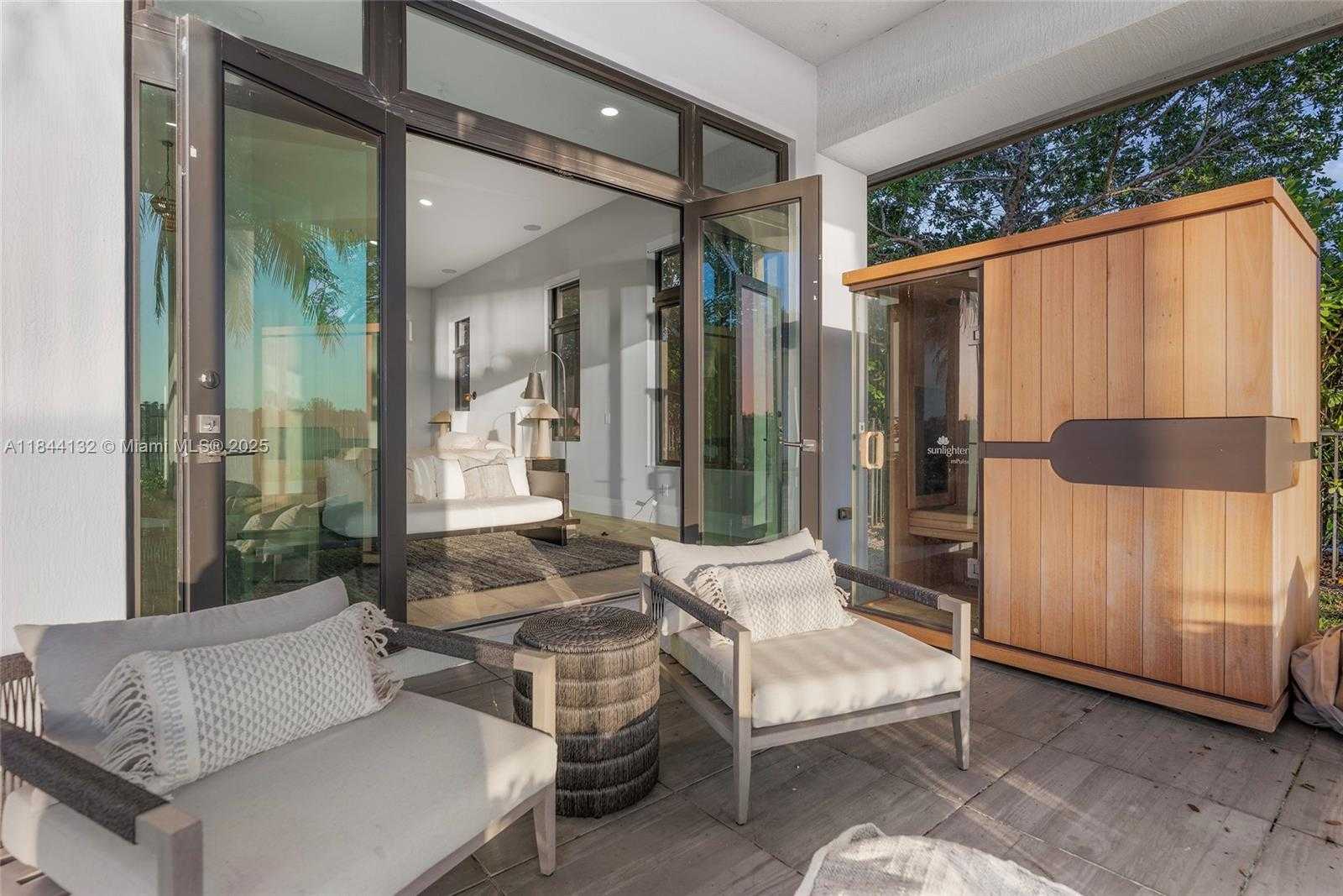 Small Image of 3275 ISLEWOOD AVE, Weston Number 23
