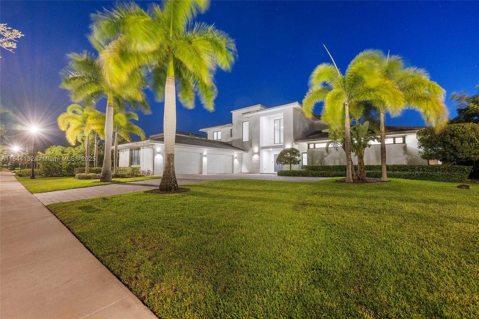 Small Image of 3275 ISLEWOOD AVE, Weston Number 51