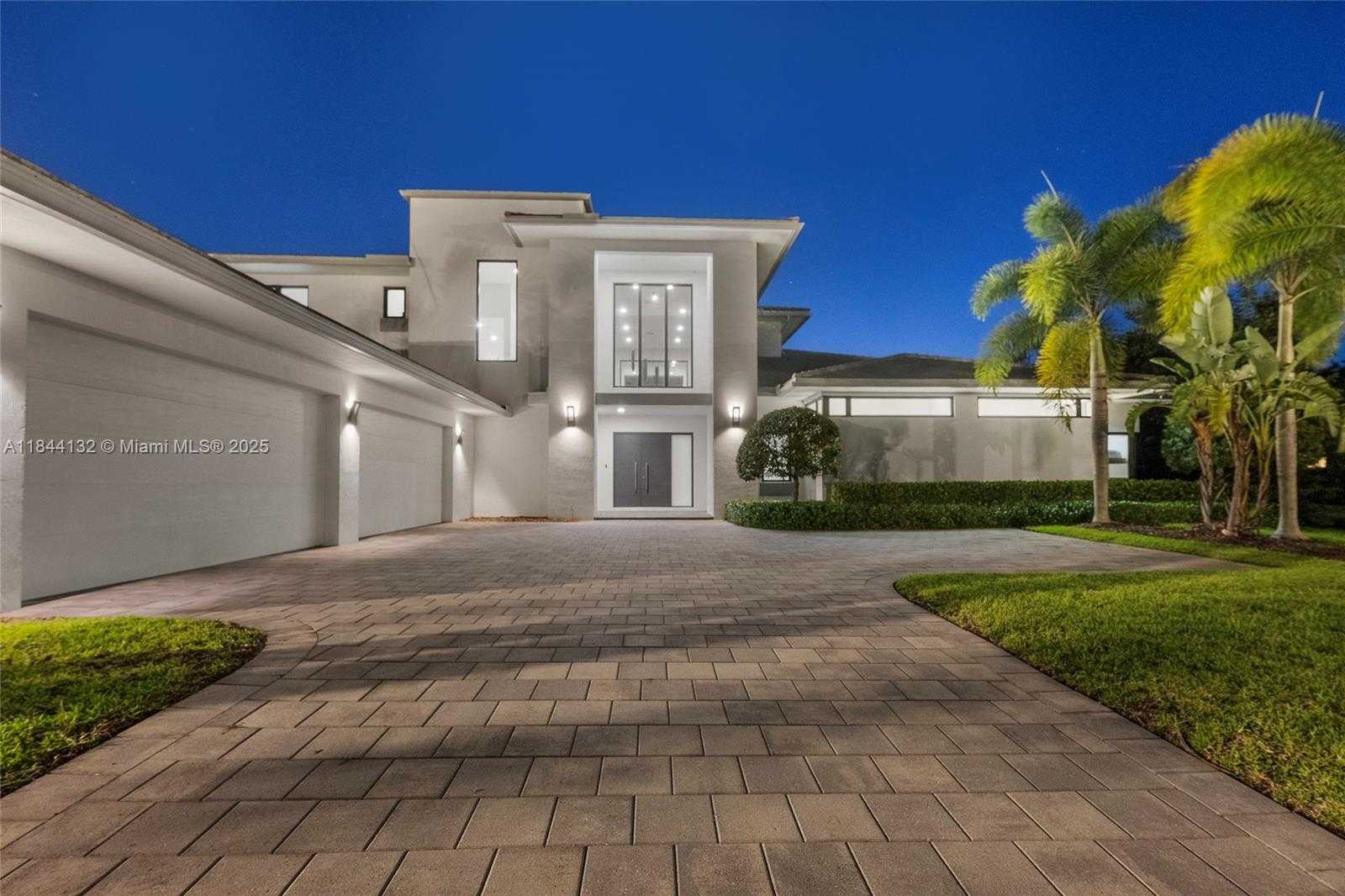 Small Image of 3275 ISLEWOOD AVE, Weston Number 52