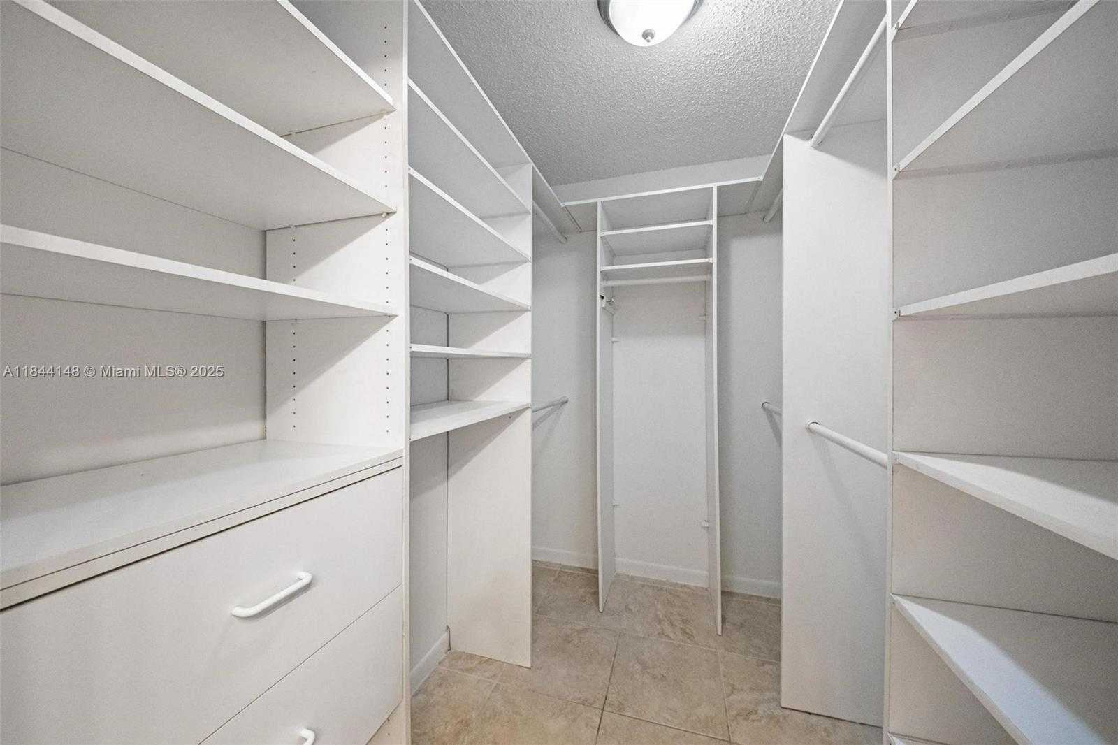 Small Image of 314 BISHOP RD, North Lauderdale Number 14