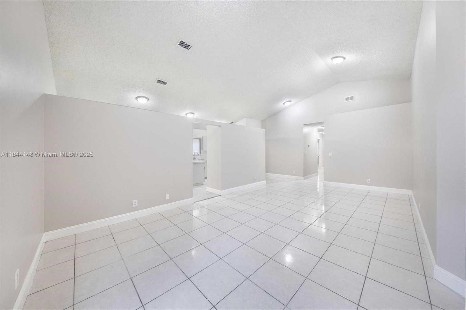 Small Image of 314 BISHOP RD, North Lauderdale Number 15