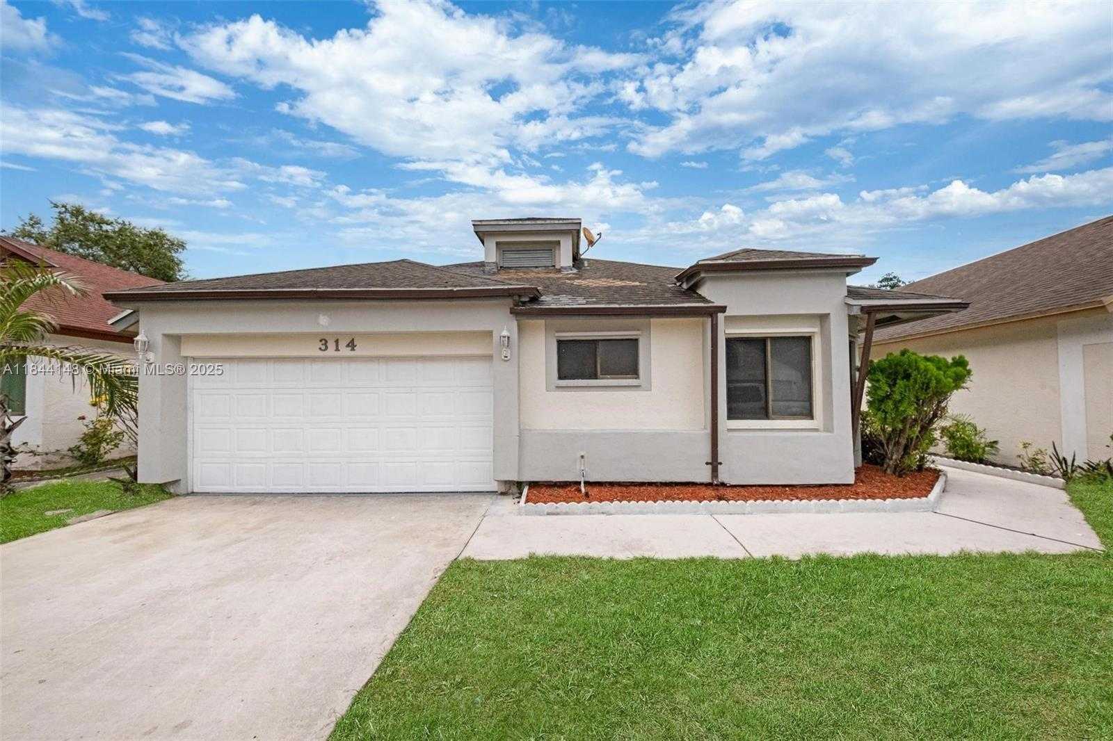 Small Image of 314 BISHOP RD, North Lauderdale Number 2