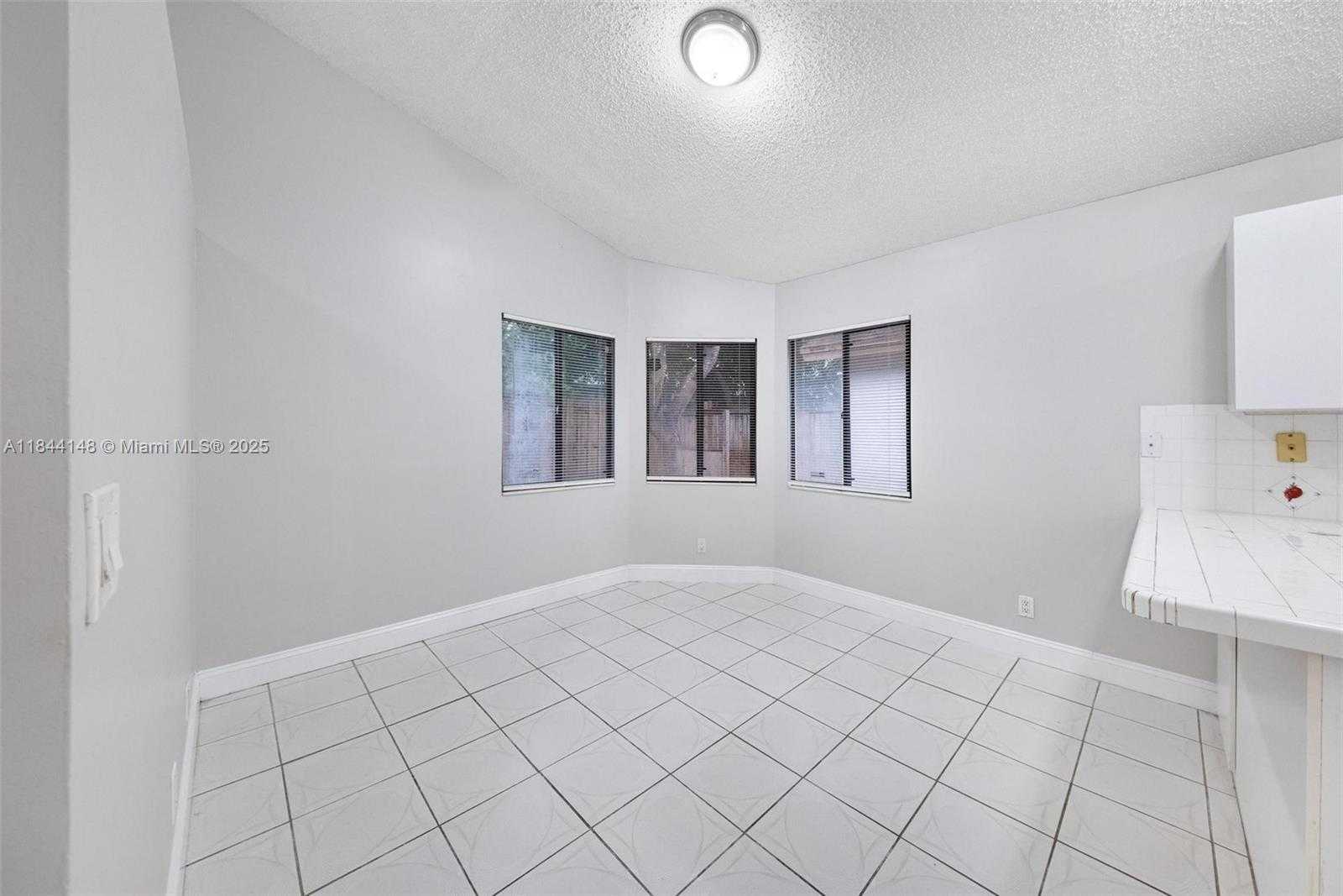 Small Image of 314 BISHOP RD, North Lauderdale Number 20