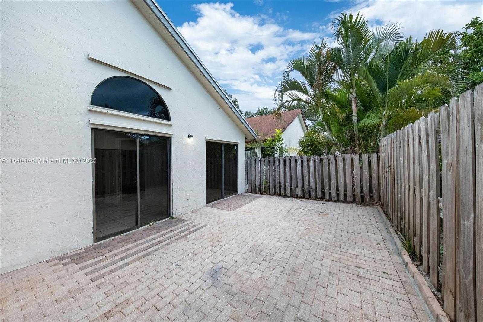 Small Image of 314 BISHOP RD, North Lauderdale Number 29