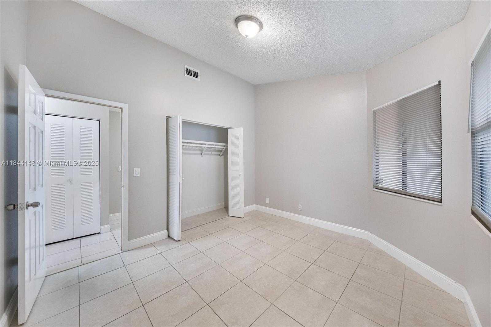Small Image of 314 BISHOP RD, North Lauderdale Number 8