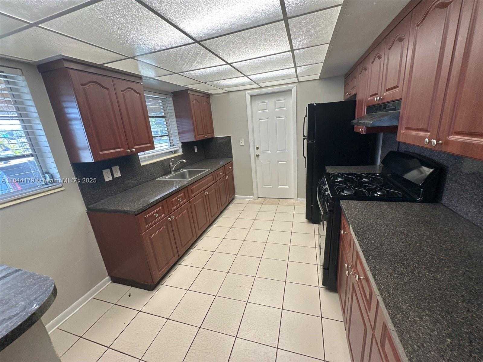Small Image of 19001 NORTH WEST 19TH AVE, Miami Gardens Number 3