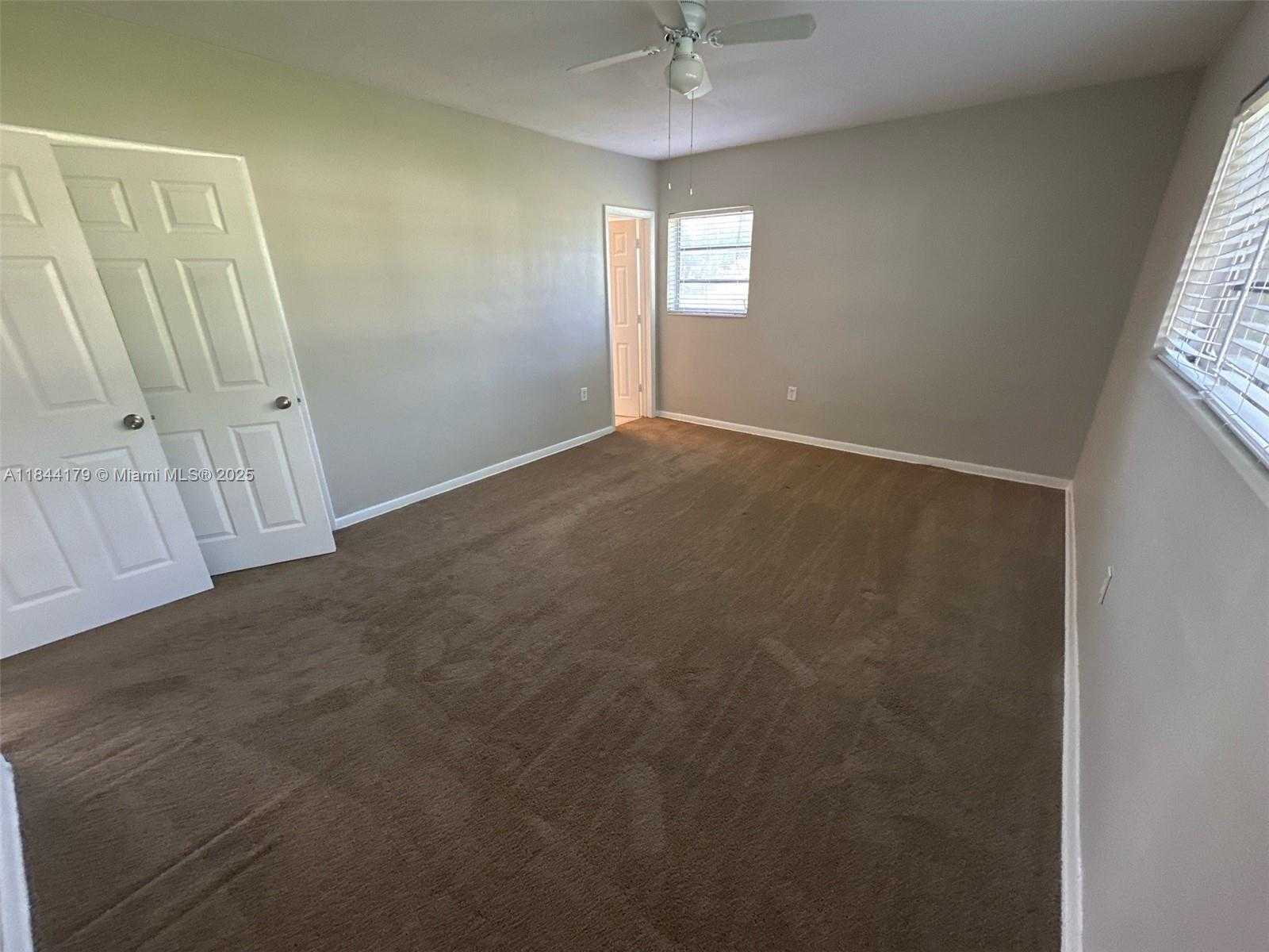Small Image of 19001 NORTH WEST 19TH AVE, Miami Gardens Number 8