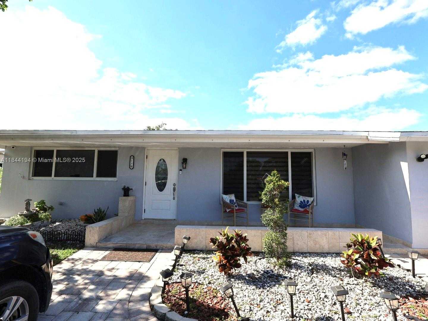 Small Image of 9170 NORTH WEST 24TH PL, Sunrise Number 2