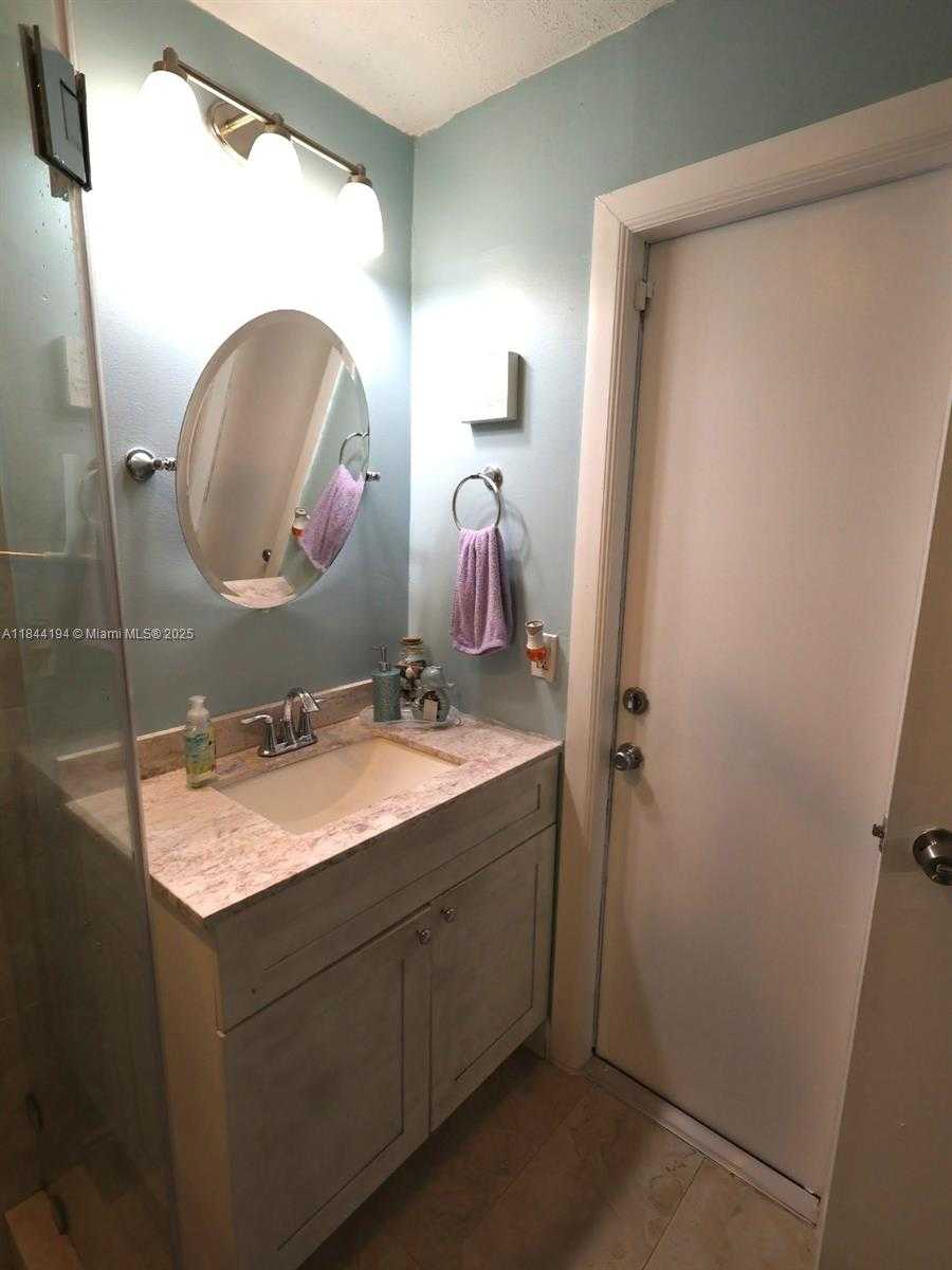 Small Image of 9170 NORTH WEST 24TH PL, Sunrise Number 30