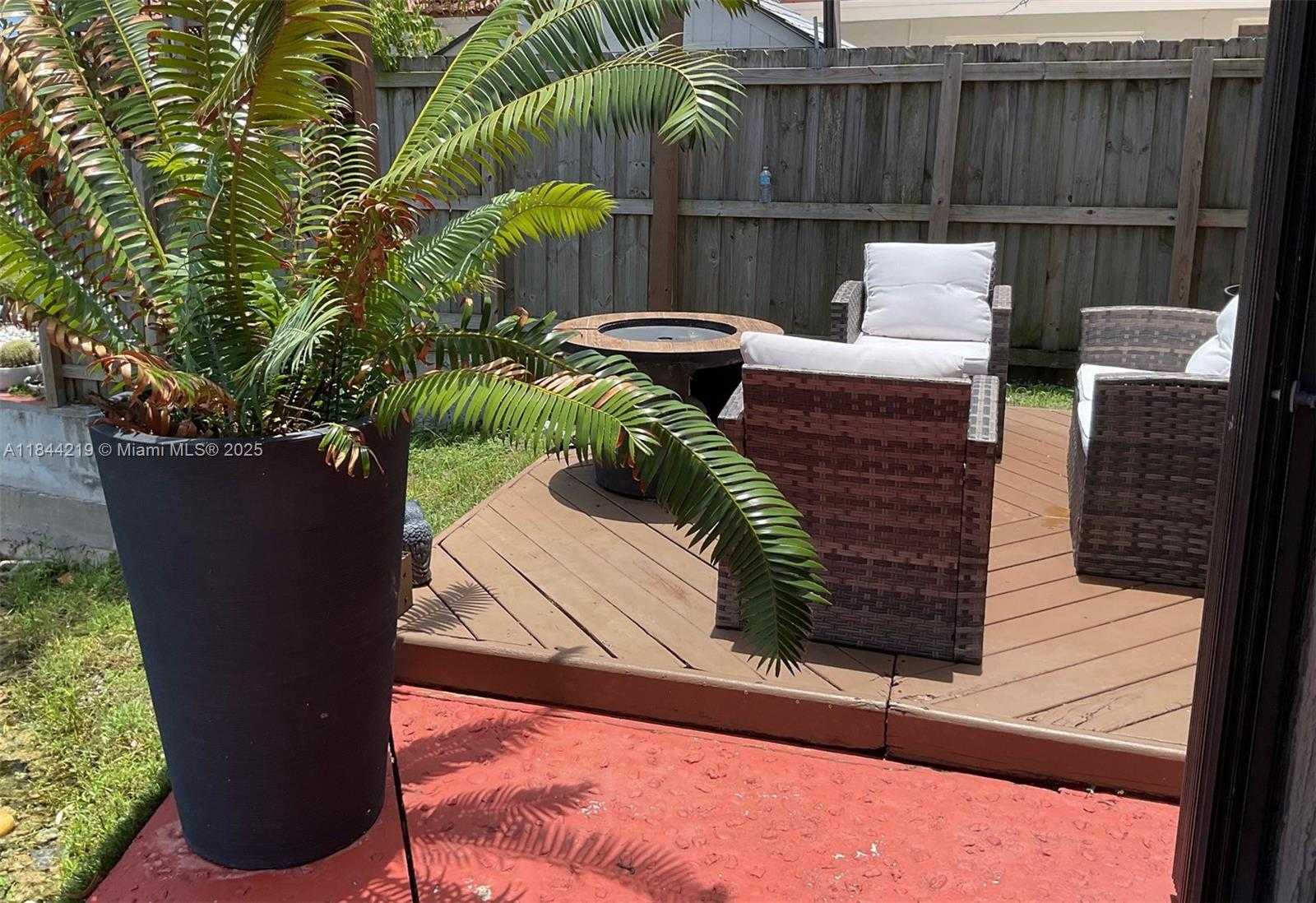 Small Image of 8453 NORTH WEST 189 STREET RD, Hialeah Number 24