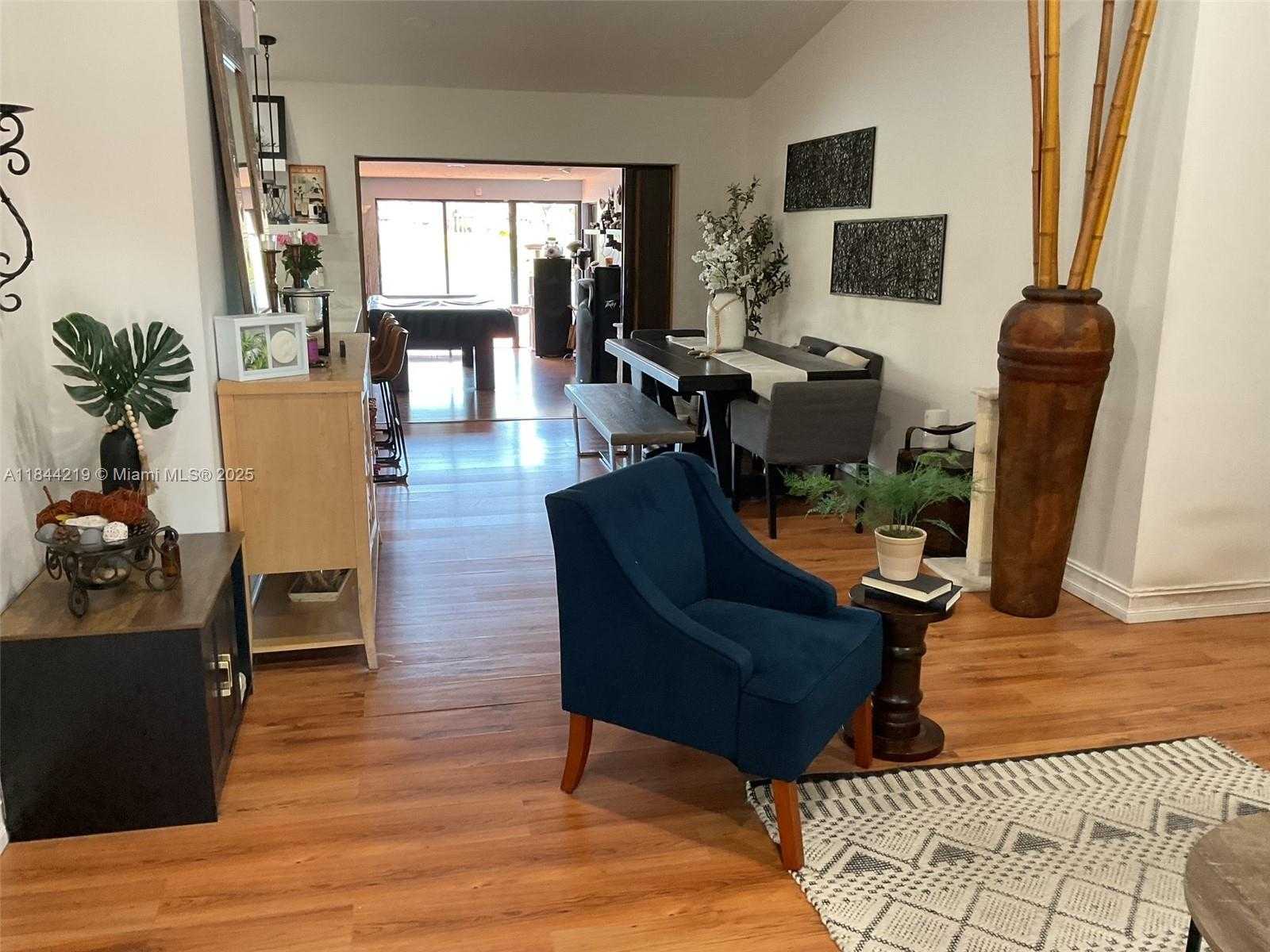 Small Image of 8453 NORTH WEST 189 STREET RD, Hialeah Number 7