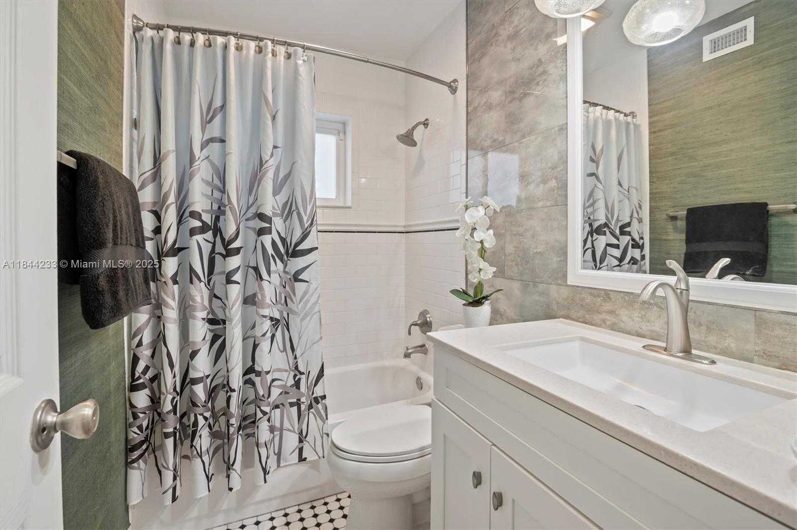 Small Image of 4260 NORTH EAST 16TH TER, Oakland Park Number 19